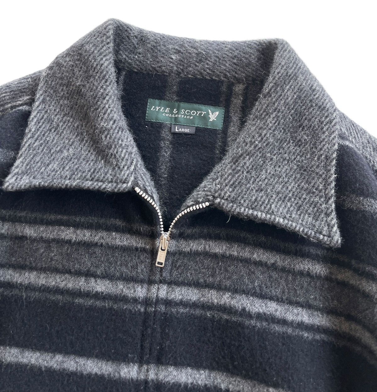 Lyle & Scott Vintage Lyle & Scott Wool Stripe Zipper Jacket Size US L / EU 52-54 / 3 - 2 Thumbnail