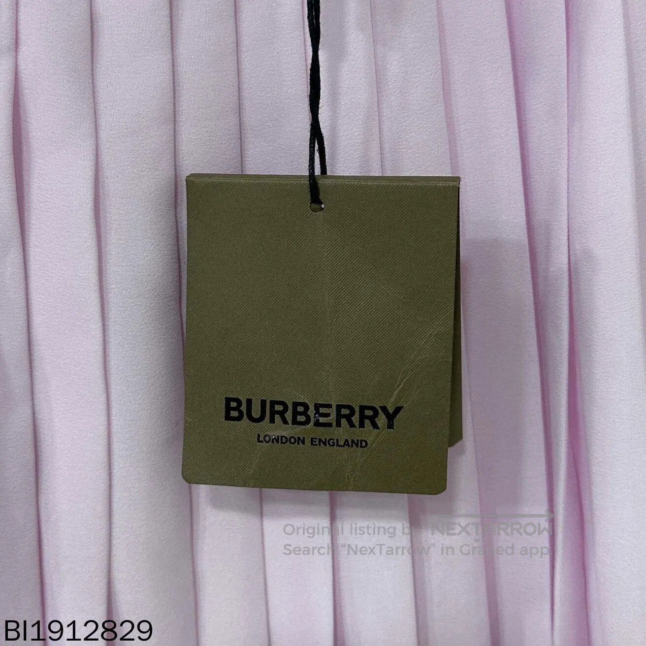 Burberry Burberry Pink Pleated Skirt. Size 35" - 5 Thumbnail