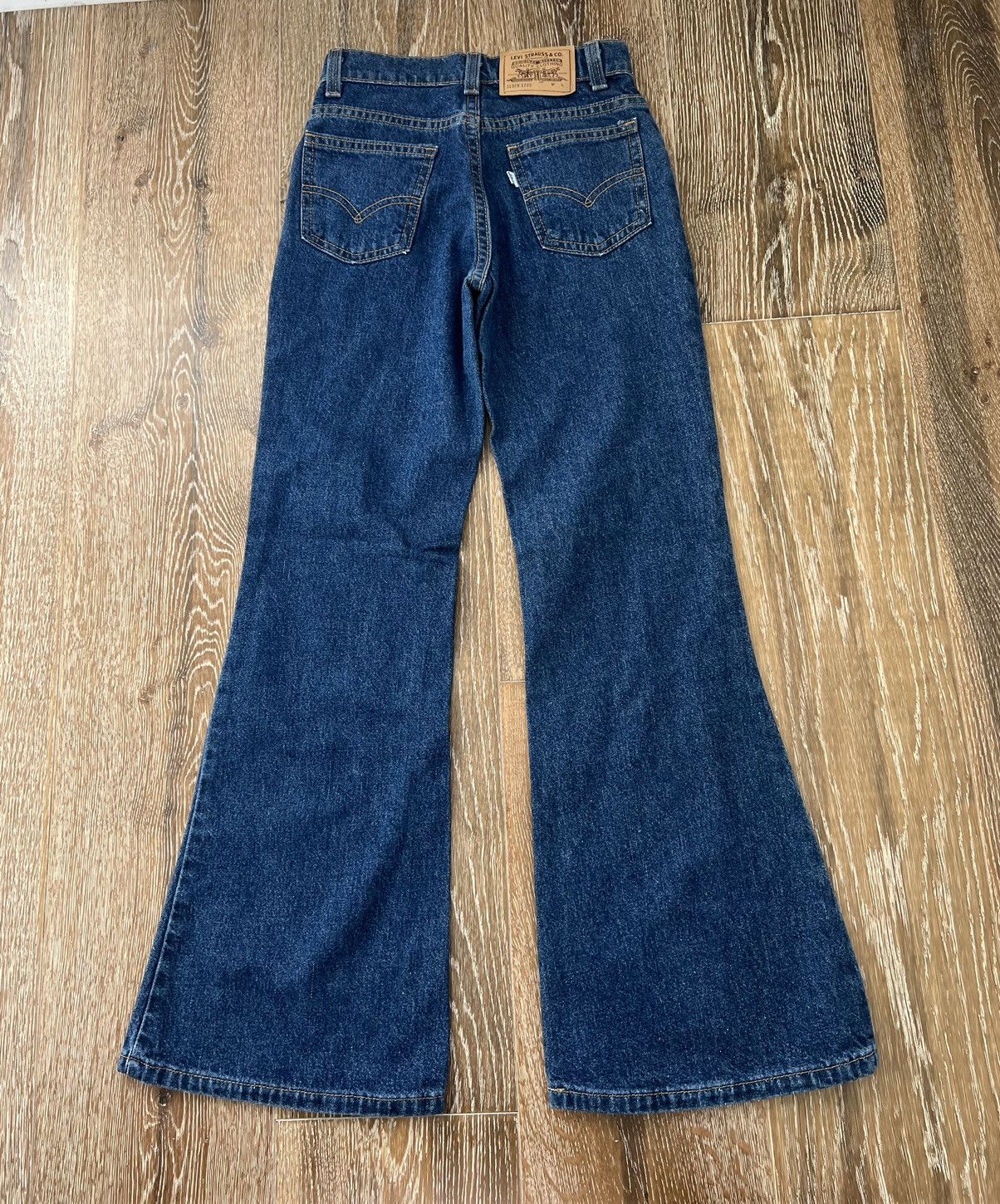 Levi's Womens Vintage 614 Levi’s bell bottom jeans Size 23" - 2 Thumbnail