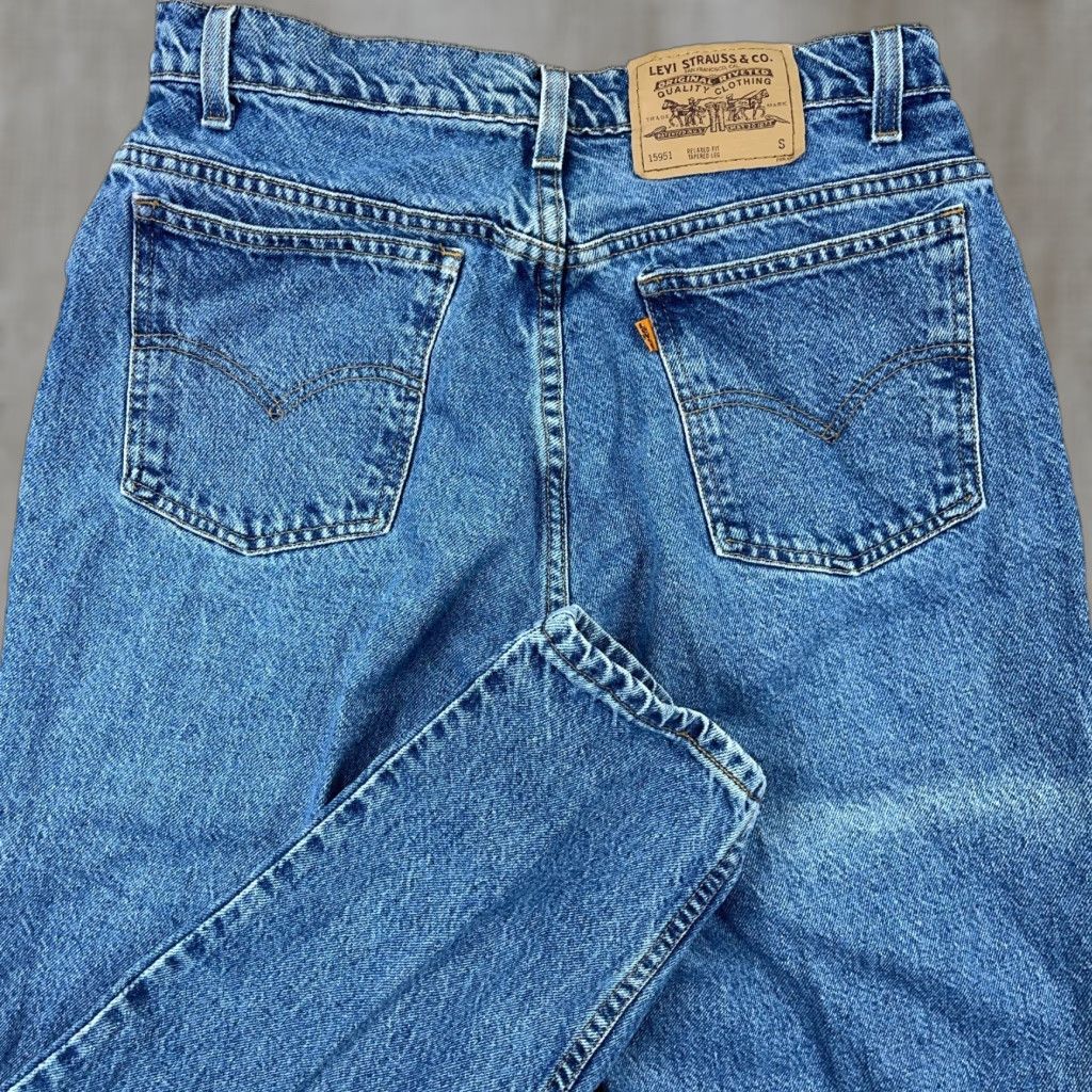 Levi's VINTAGE Levi's 951 Jeans Women 12 Short Relaxed Fit Tapered Blue 90s Mens Women Size 34" / US 12 / IT 48 - 1 Thumbnail