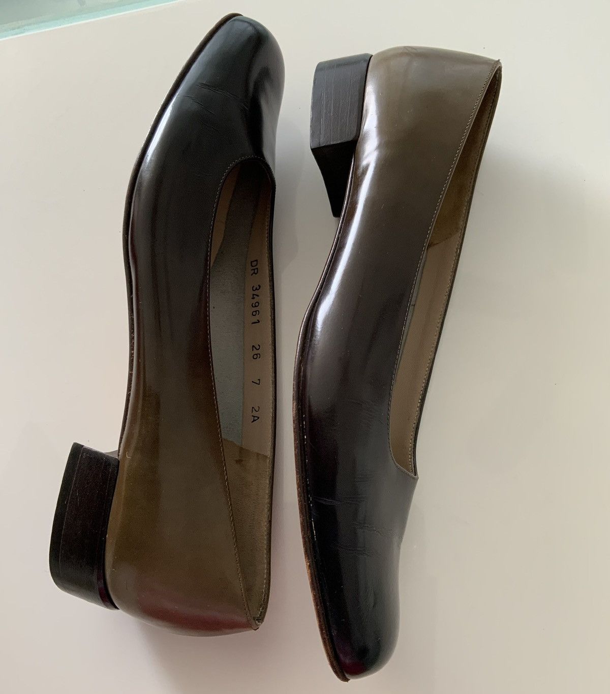 Salvatore Ferragamo Olive gray gradient Leather Flats