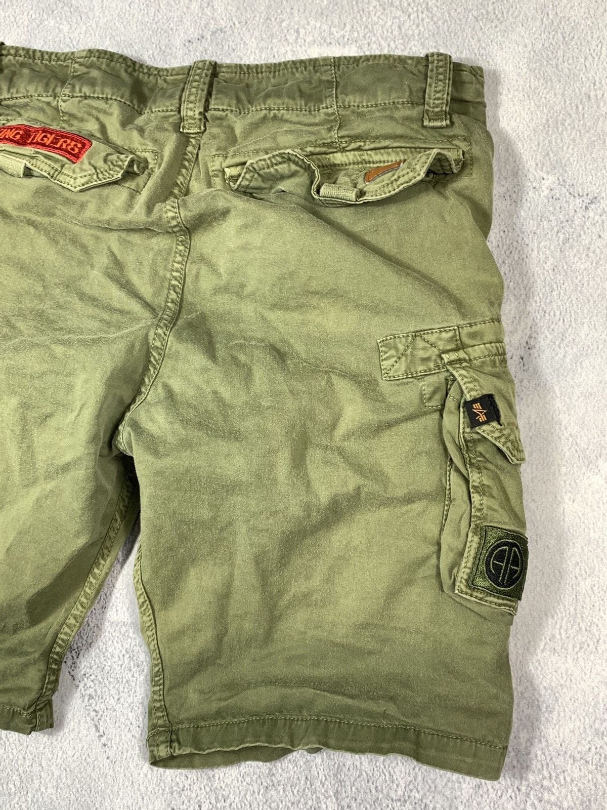 Alpha Industries × Vintage Vintage Y2K Alpha Industries faded cargo shorts size 33 Size US 33 - 11 Thumbnail