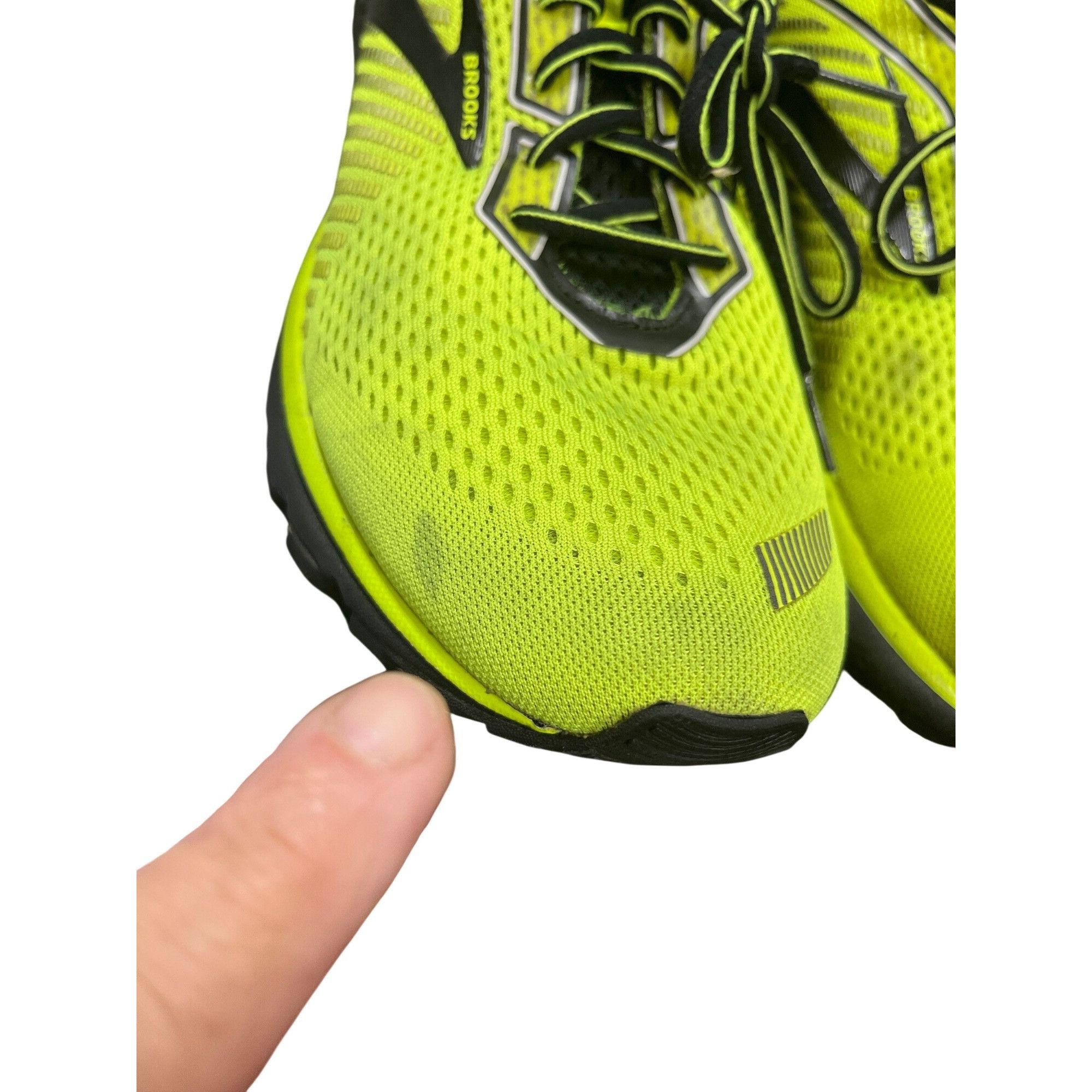 Brooks Brooks Ghost 12 mens yellow black walking running LT sneaker Size US 13 / EU 46 - 15 Thumbnail