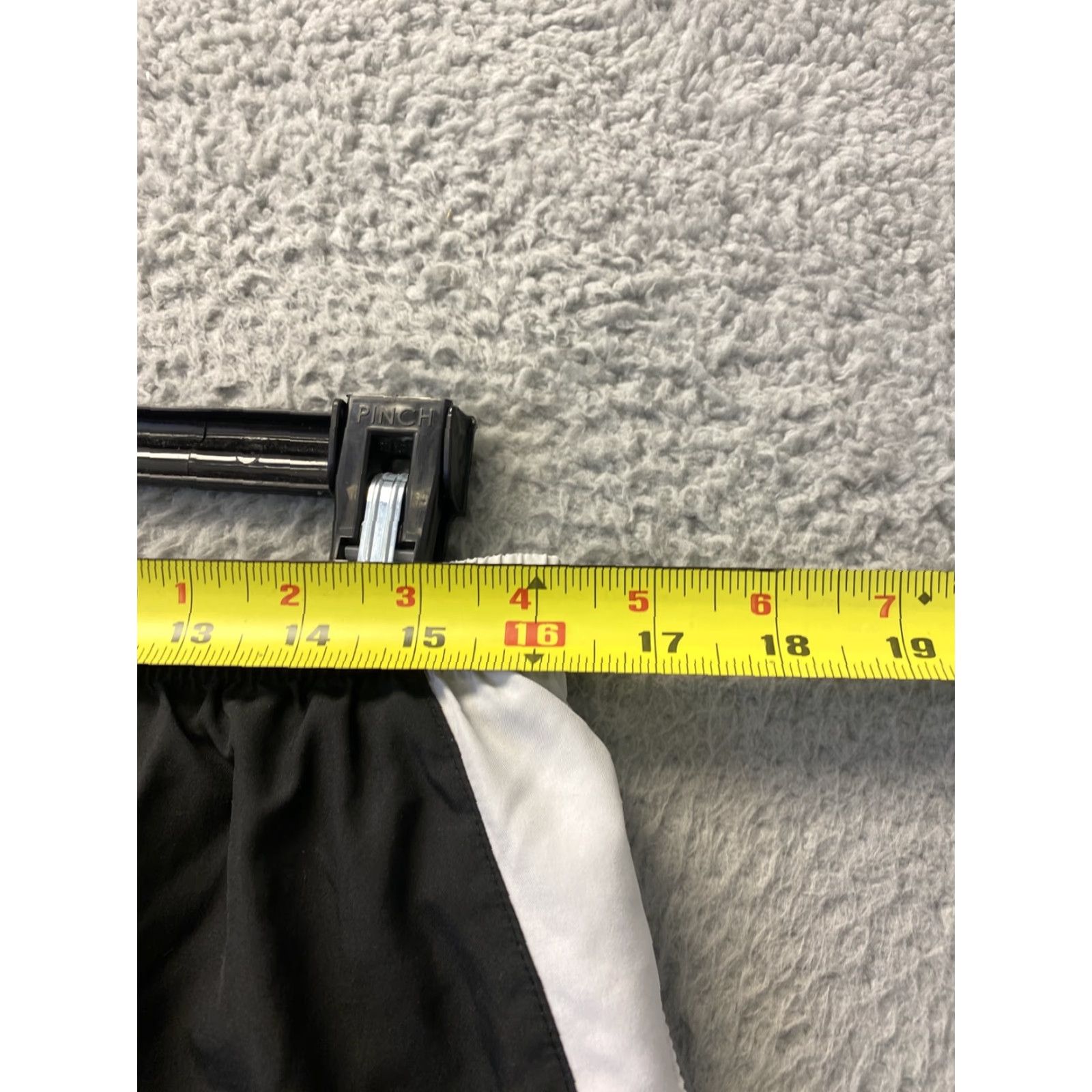 Nike Nike DRI-FIT Running Shorts Womens 3" Lined Black Size Large Adult Women Size 36" / US 14 / IT 50 - 3 Thumbnail