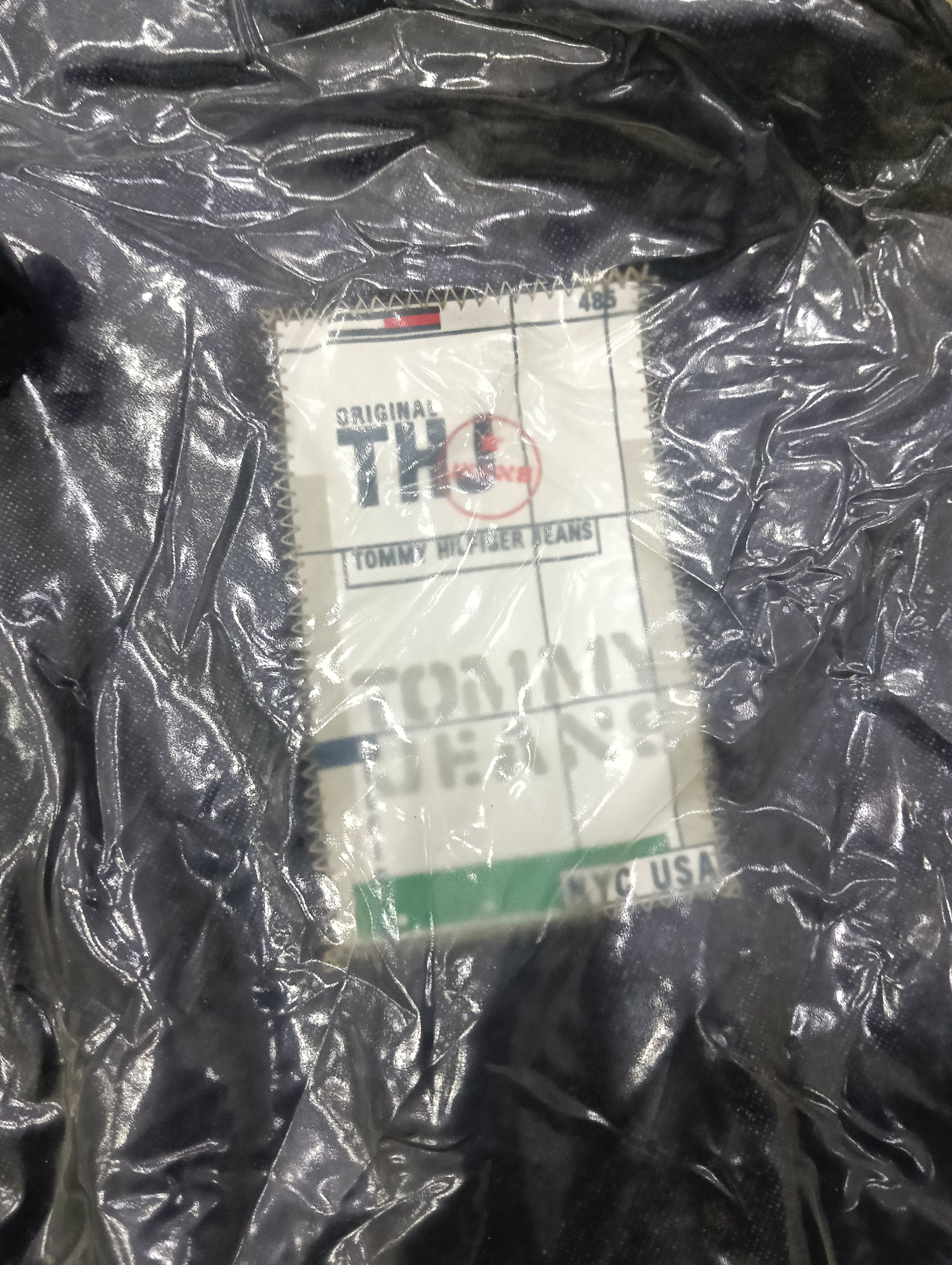 Tommy Hilfiger Vintage Tommy Hilfiger Denim In Plastic Size US L / EU 52-54 / 3 - 8 Thumbnail