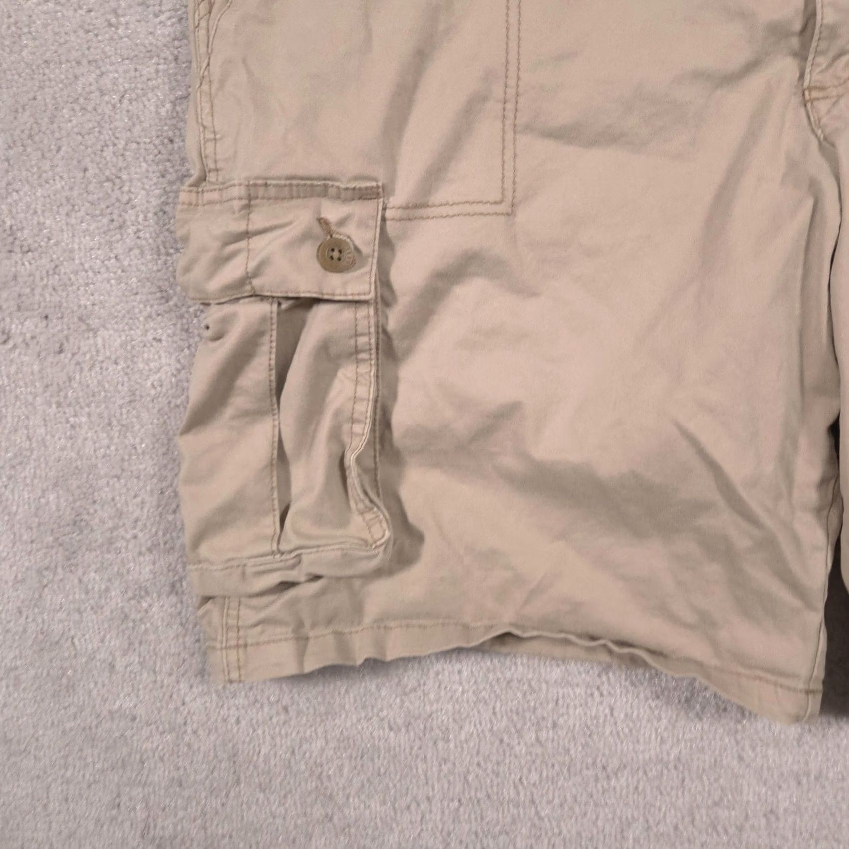 Lee Lee Cargo Shorts Mens 46 Beige Relaxed Fit Stretch Pockets 9 Inseam Size US 30 / EU 46 - 4 Thumbnail