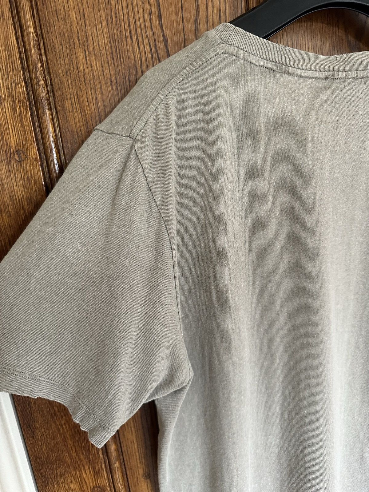 Saint Laurent Paris $550 Saint Laurent Rive Gauche logo t shirt olive khaki Size US S / EU 44-46 / 1 - 21 Thumbnail