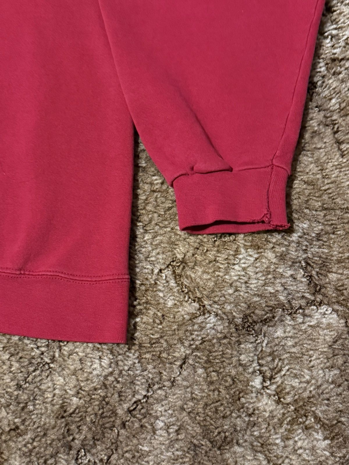 Nike Vintage Nike Small Logo Crewneck Sweatshirt Red XLarge Size US XL / EU 56 / 4 - 3 Thumbnail