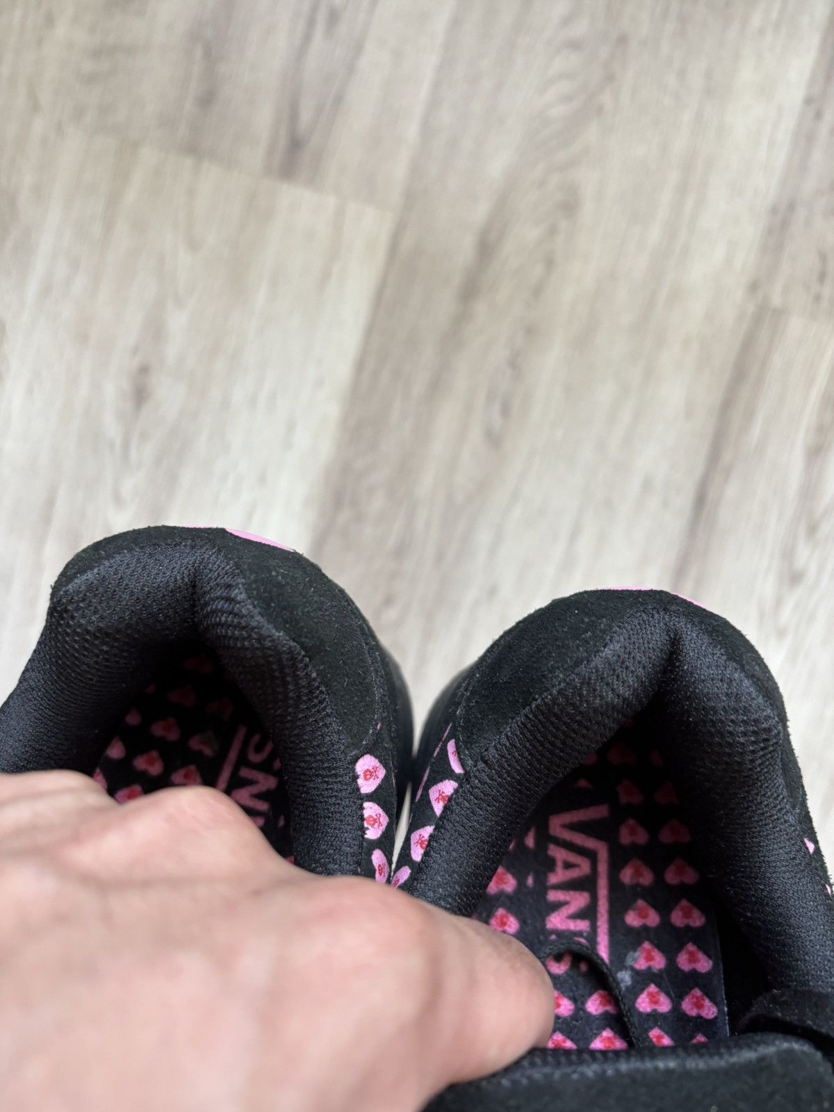 Vans Vans Decline Women’s 6.5 Pink Heart Skull Rare 2009 Y2K Emo Size US 6.5 / IT 36.5 - 7 Thumbnail