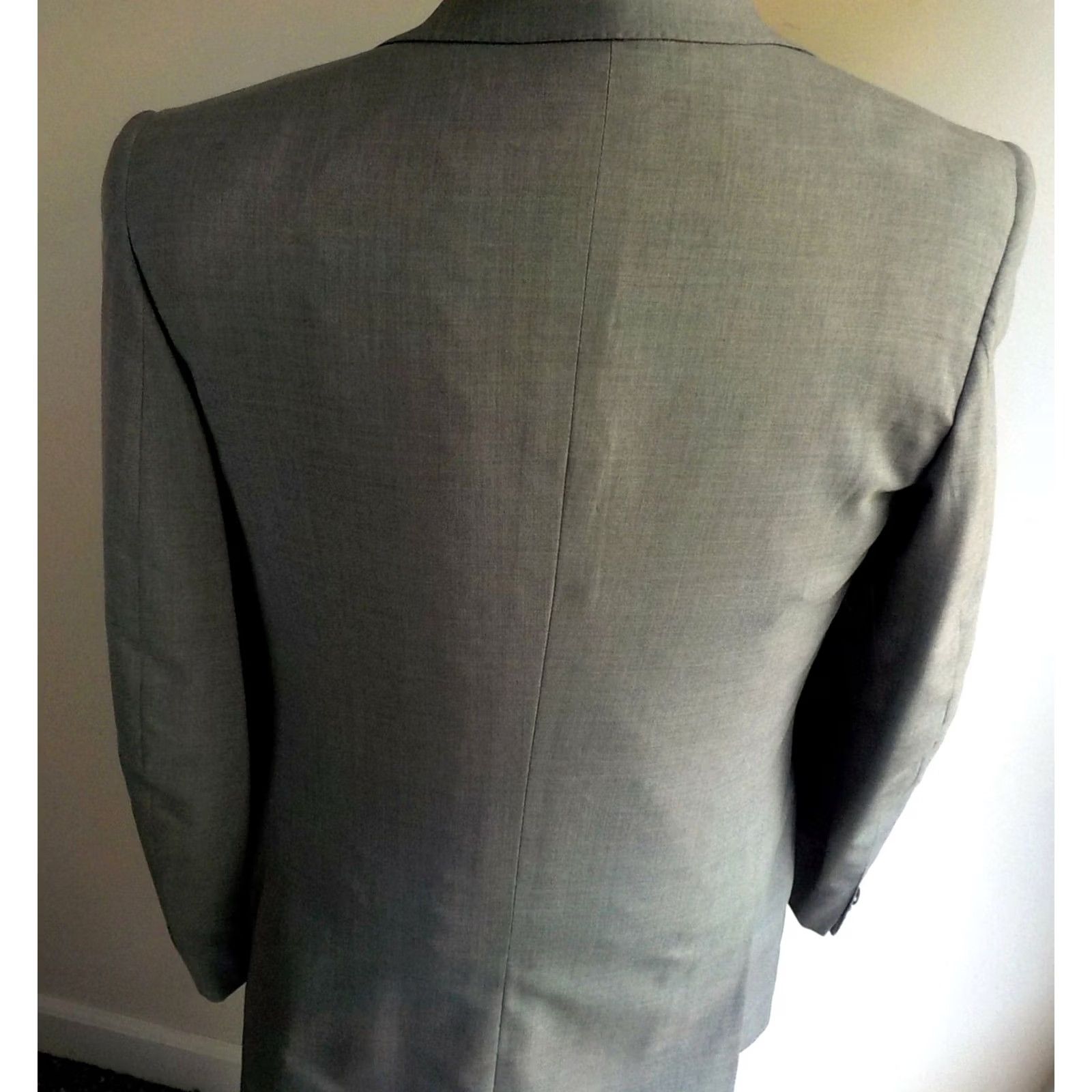 Vintage VINTAGE John Wannamaker 2 Button Suit Gray 38R Mens Slim Flat Front 32x29.5 Regular P2P 20" Double Back Vents Size 38R - 6 Thumbnail