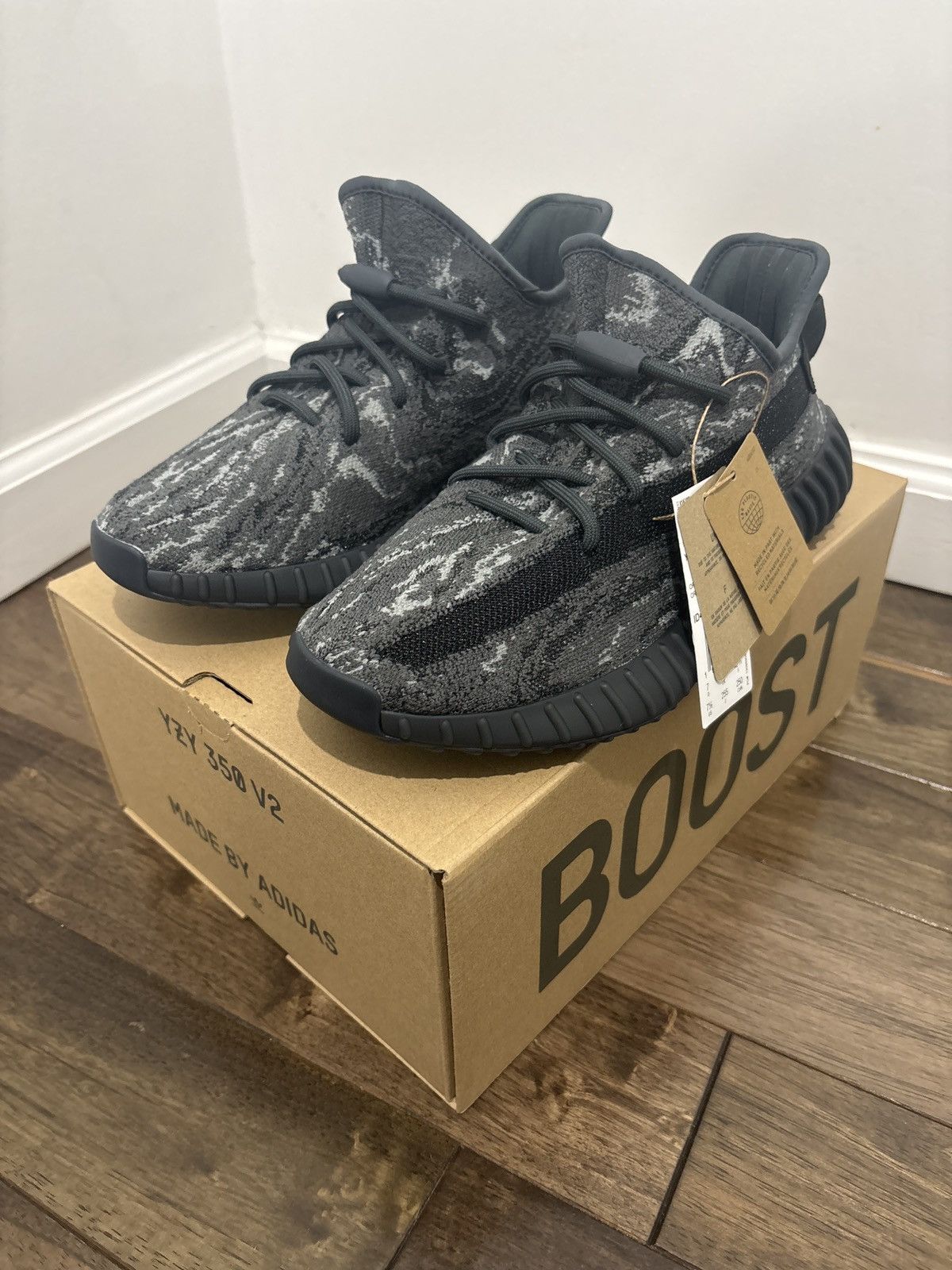 Yeezy Adidas Yeezy Boost 350 V2 ‘MX Dark Salt’ Size 7.5 Men US Size US 7.5 / EU 40-41 - 2 Thumbnail