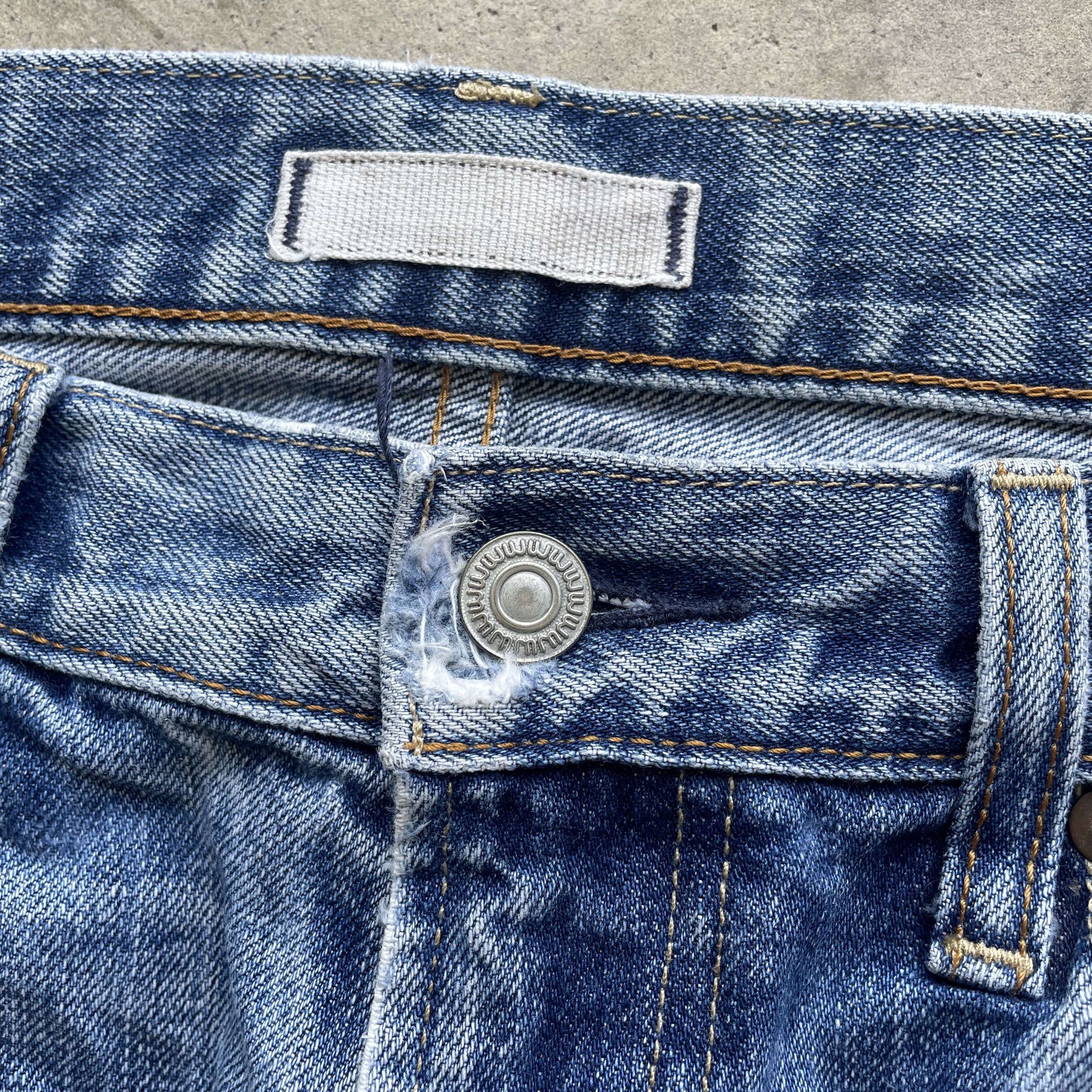 Japanese Brand VINTAGE JAPANESE JEANS FADED DISTRESSED DENIM PANTS W31 Size US 31 - 6 Thumbnail