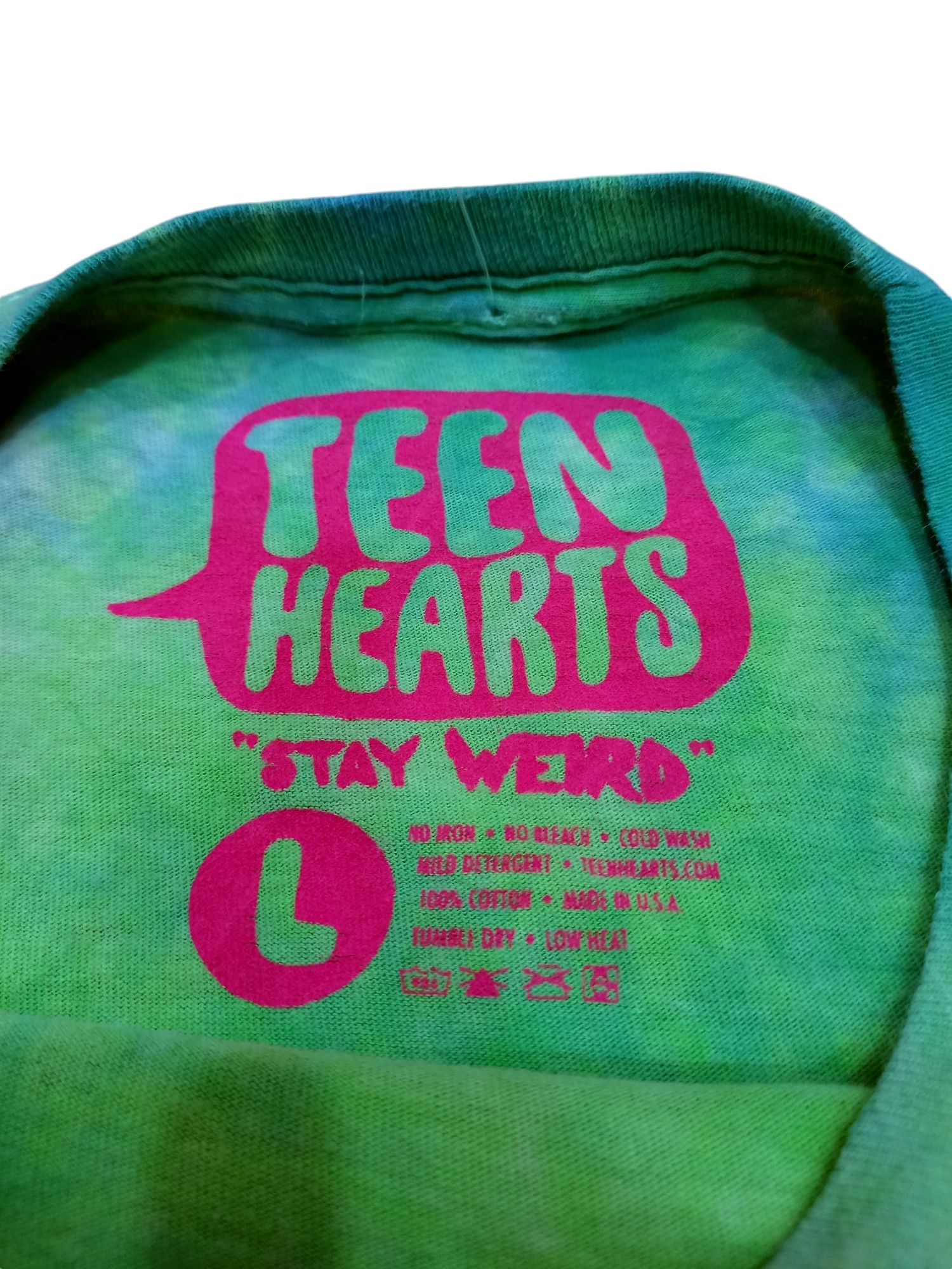 Alien Workshop Teen Hearts "Alien Face" Graphic Tee (Adult M size) Size US L / EU 52-54 / 3 - 3 Thumbnail