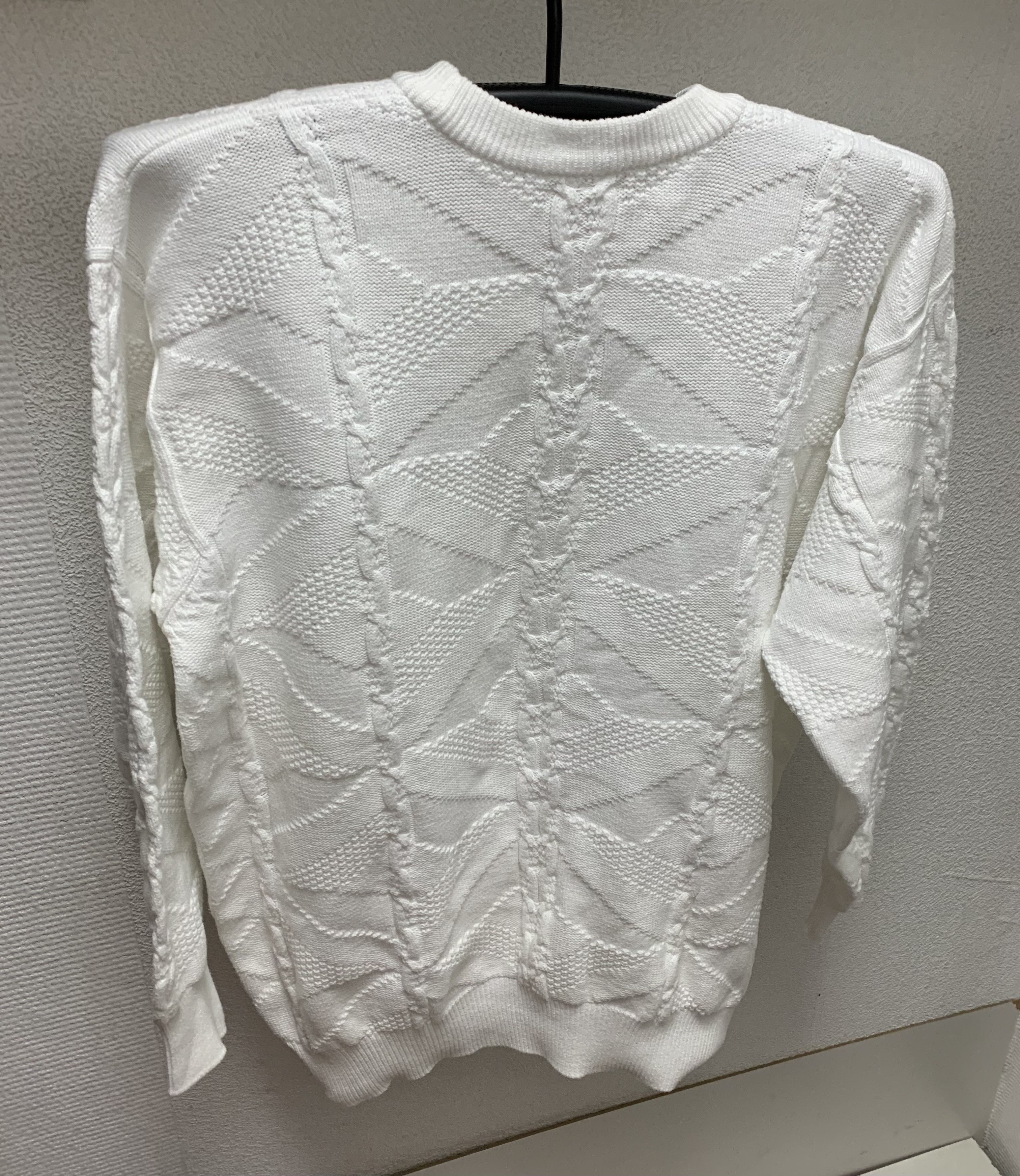 Burberry Burberry Burberry’s vintage white sweater big logo L-Xl Size US L / EU 52-54 / 3 - 2 Thumbnail