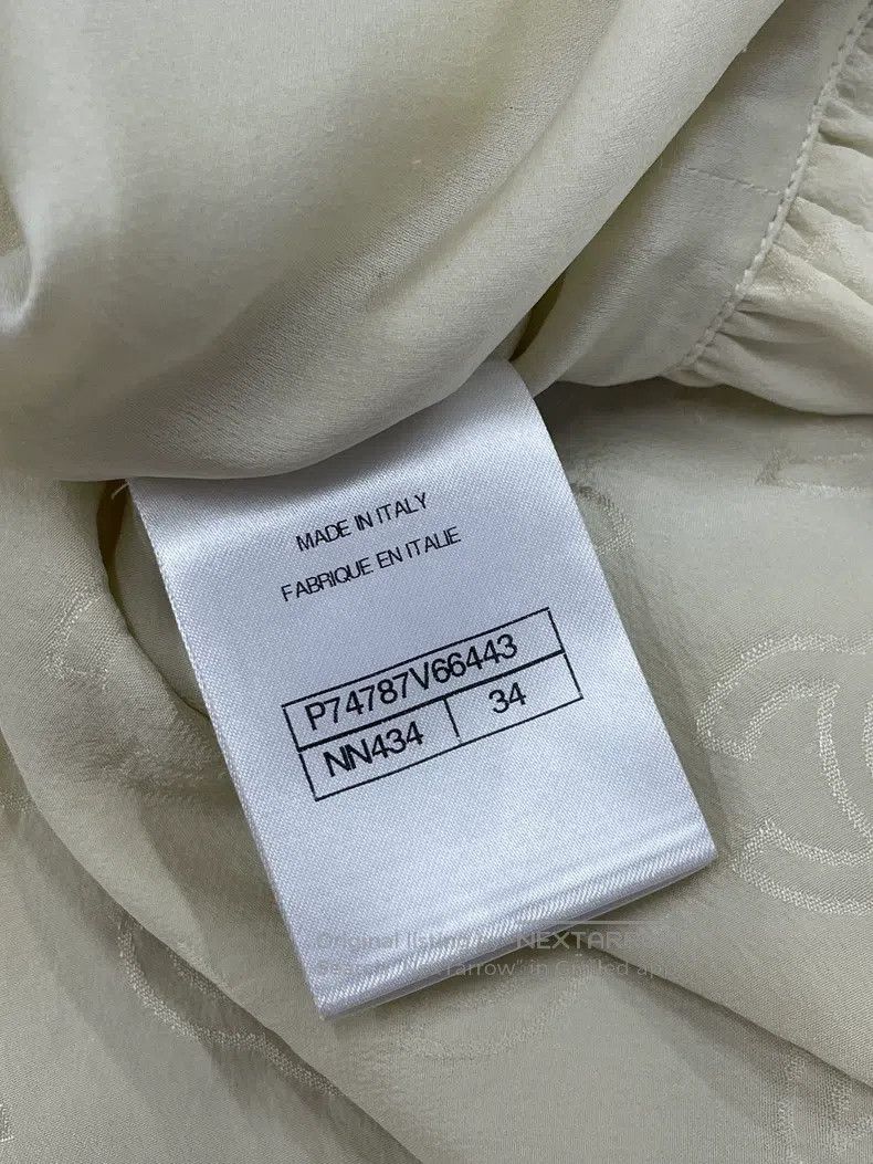 Chanel Chanel 23S light yellow full logo full double c silk skirt Size 42" / US 20 - 6 Thumbnail
