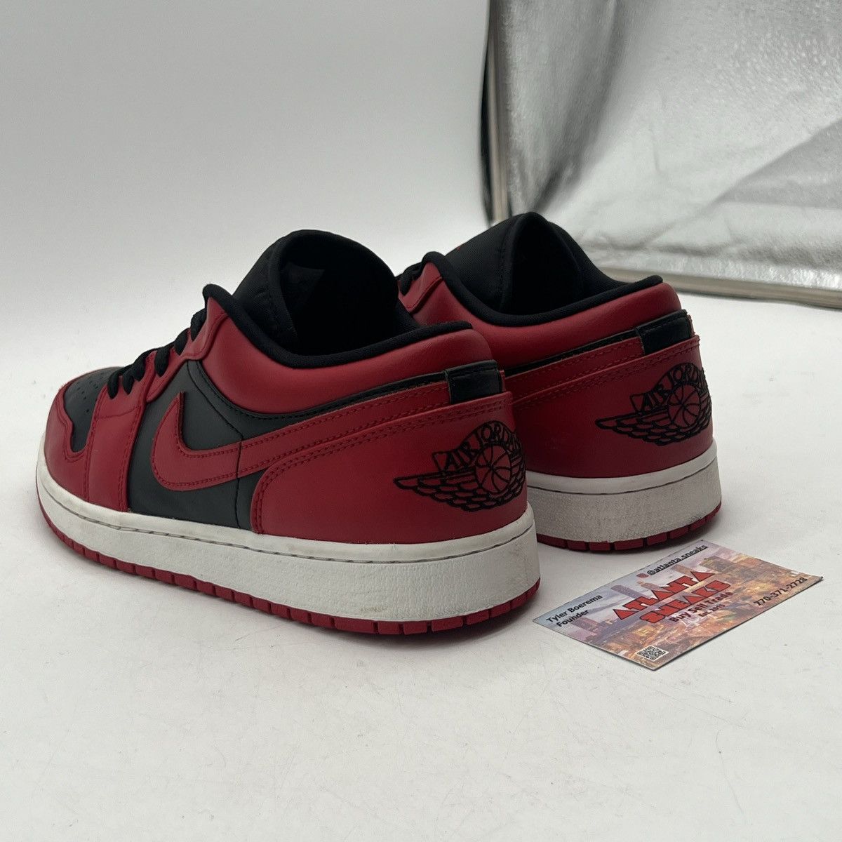 Nike Air Jordan 1 Low reverse bred Size US 9 / EU 42 - 4 Thumbnail