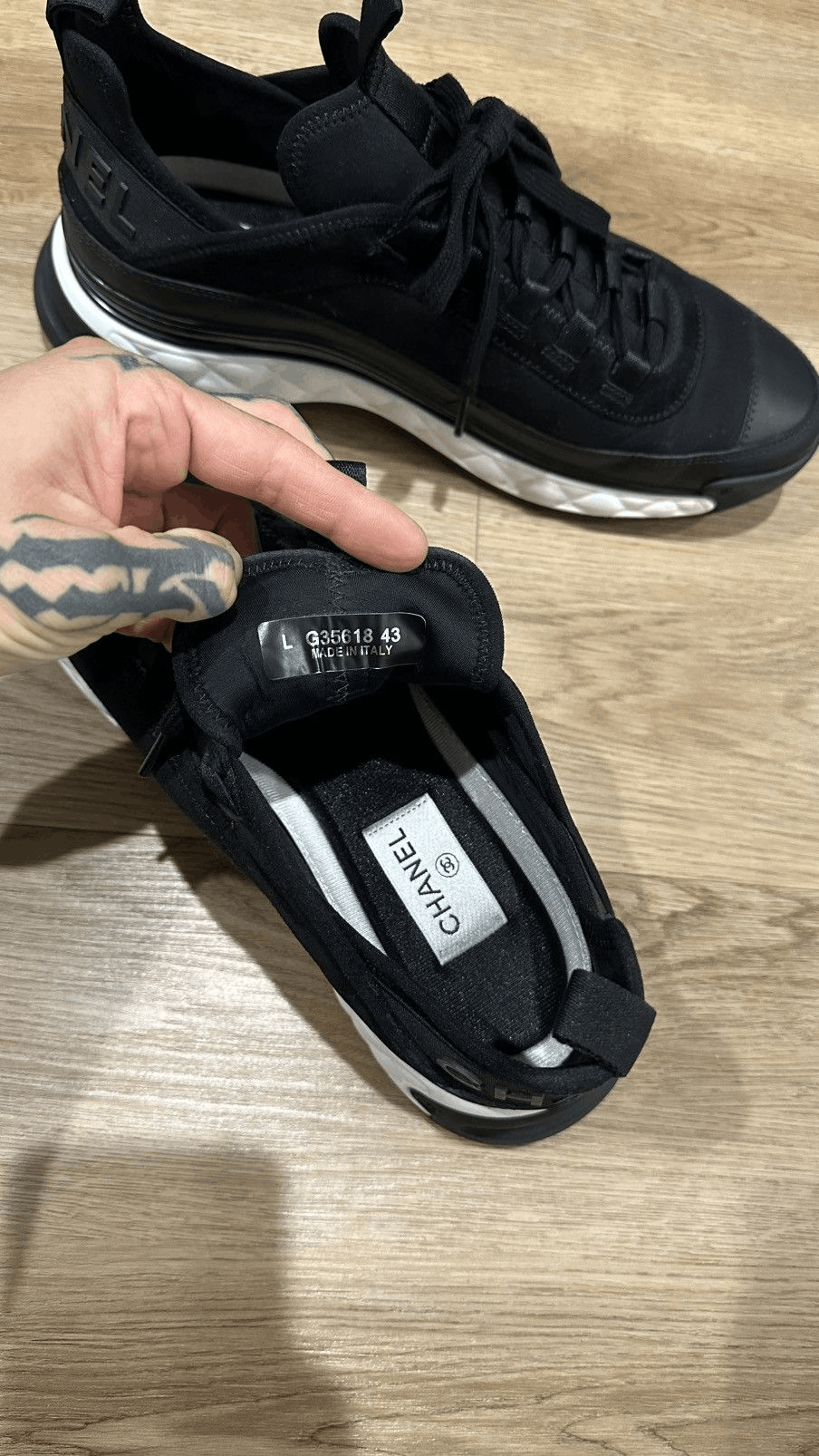 Chanel Chanel Low Trainers Size US 10 / EU 43 - 7 Thumbnail