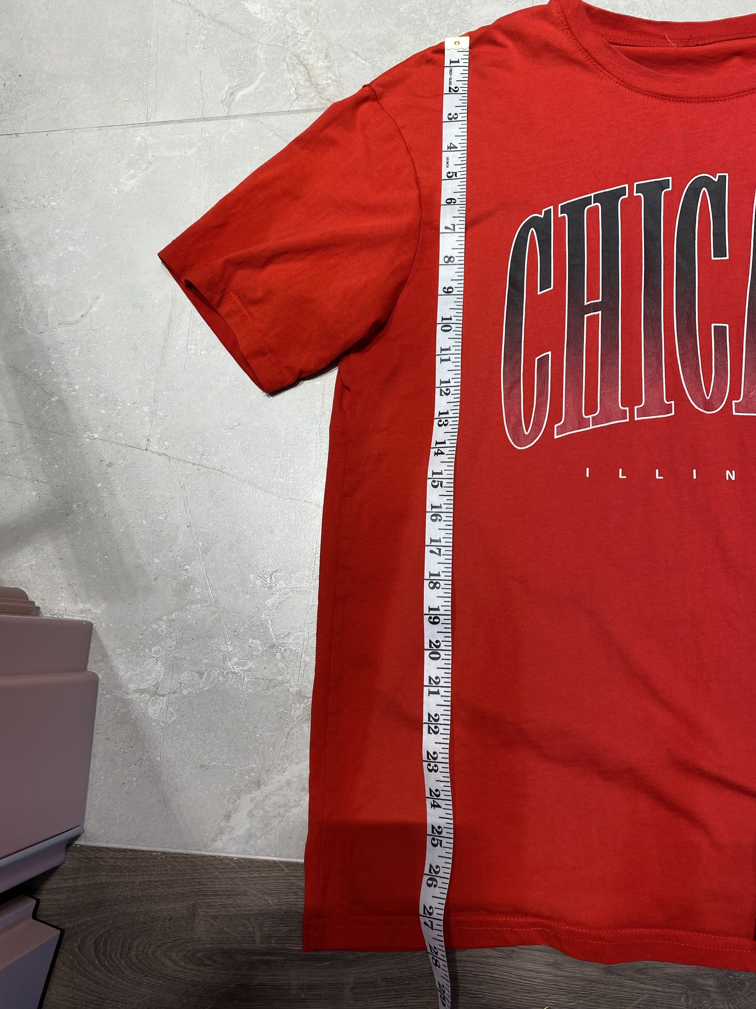 Seditionaries Chicago Illinois tee y2k T-shirt size L Size US L / EU 52-54 / 3 - 3 Thumbnail