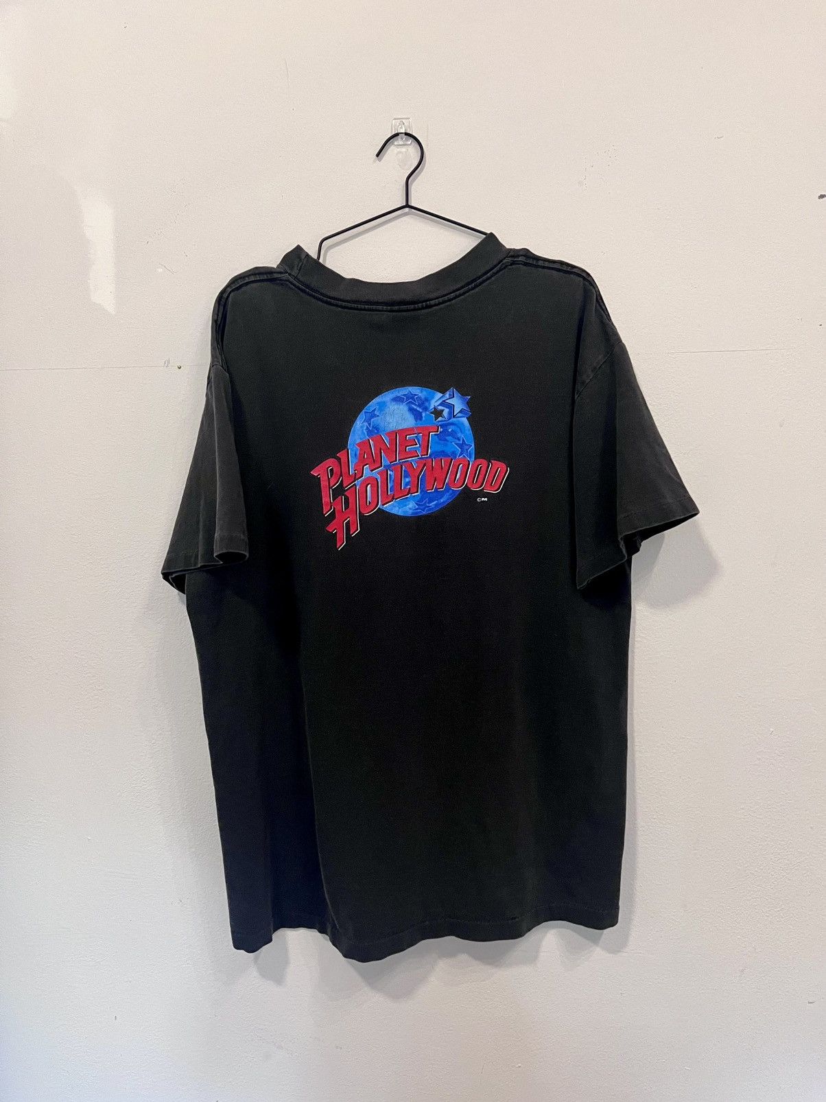 Planet Hollywood Vintage Planet Hollywood “Beyond Control” Tee Made in USA L Size US L / EU 52-54 / 3 - 7 Thumbnail