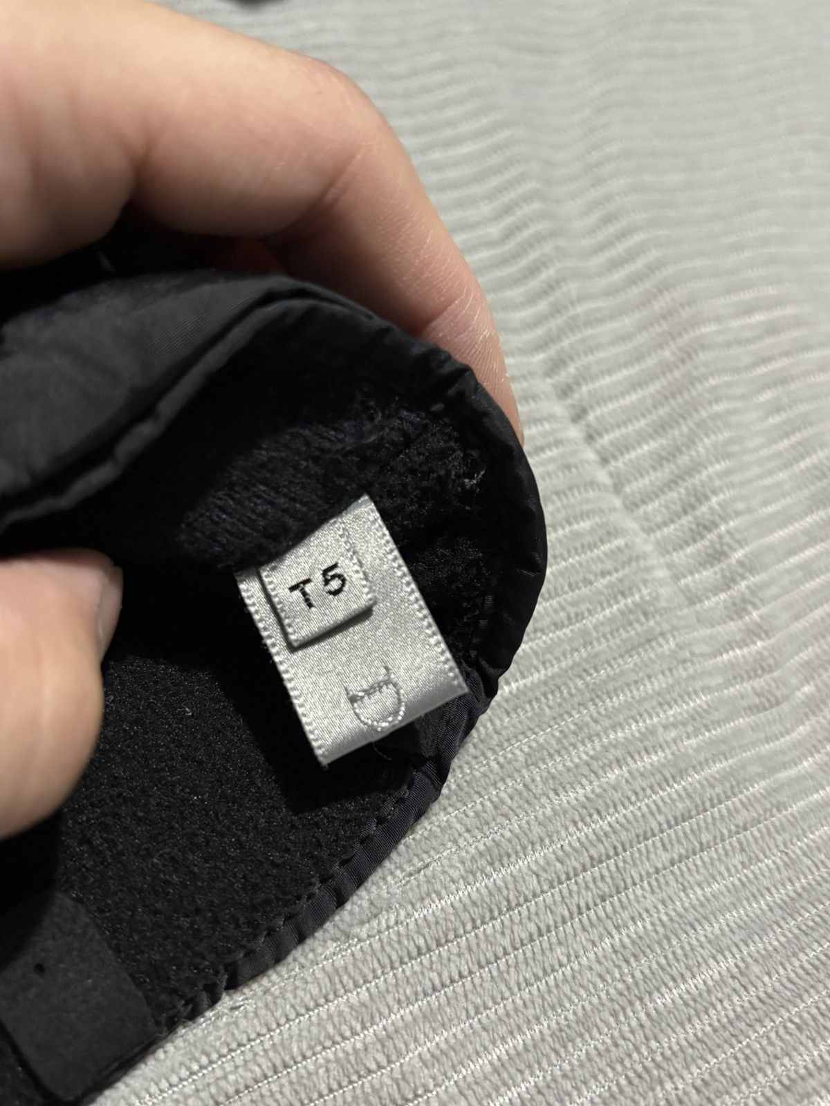 Dior Black Dior Gloves Ski Winter Leather Windbreaker Puffer mitt Size ONE SIZE - 6 Thumbnail
