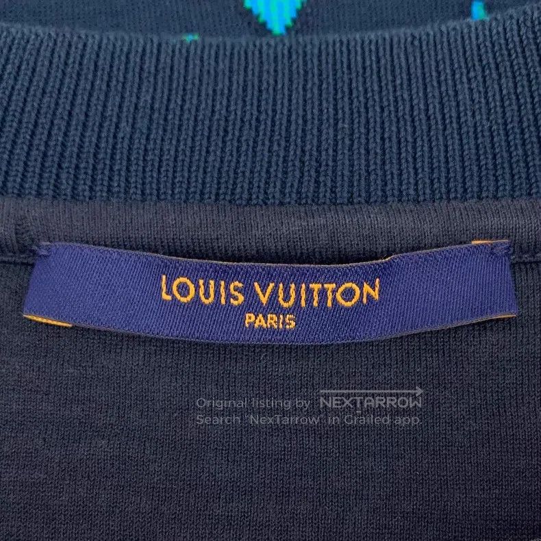 Louis Vuitton Louis Vuitton Blue-green gradient logo full print round ne Size US S / EU 44-46 / 1 - 5 Thumbnail