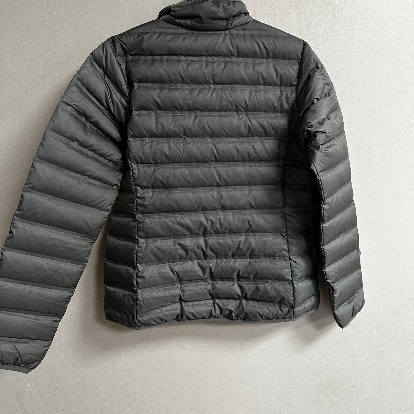 Columbia NWT Columbia Women's Peak Down Hooded Jacket Grey Large Size L / US 10 / IT 46 - 4 Thumbnail