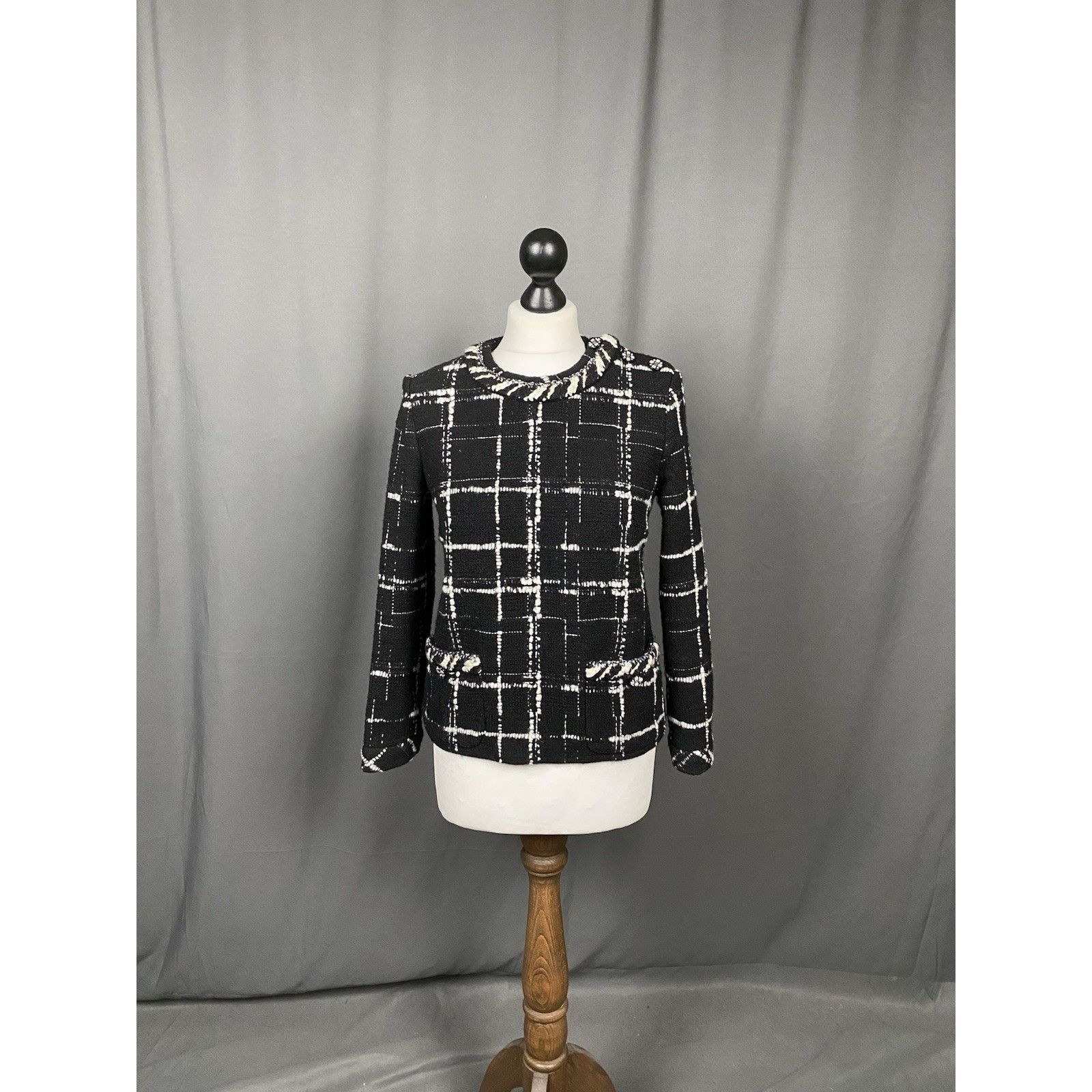 Chanel Chanel Women's Black Checked Tweed Wool Silk Crewneck Blouse Size XS / US 0-2 / IT 36-38 - 3 Thumbnail