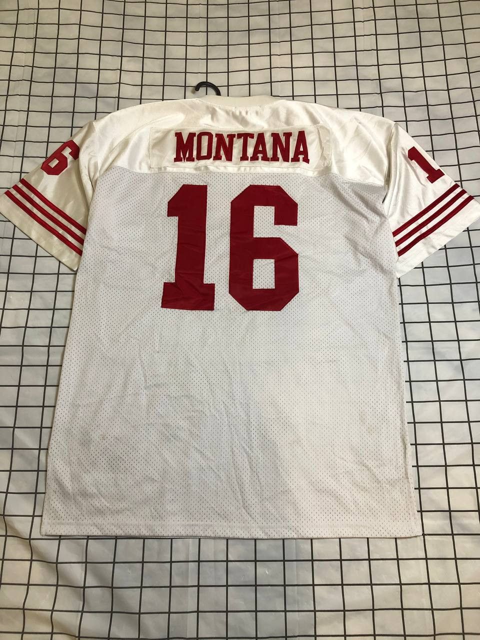 NFL Mitchell & Ness Montana White San Francisco Legacy Jersey Size US L / EU 52-54 / 3 - 22 Thumbnail