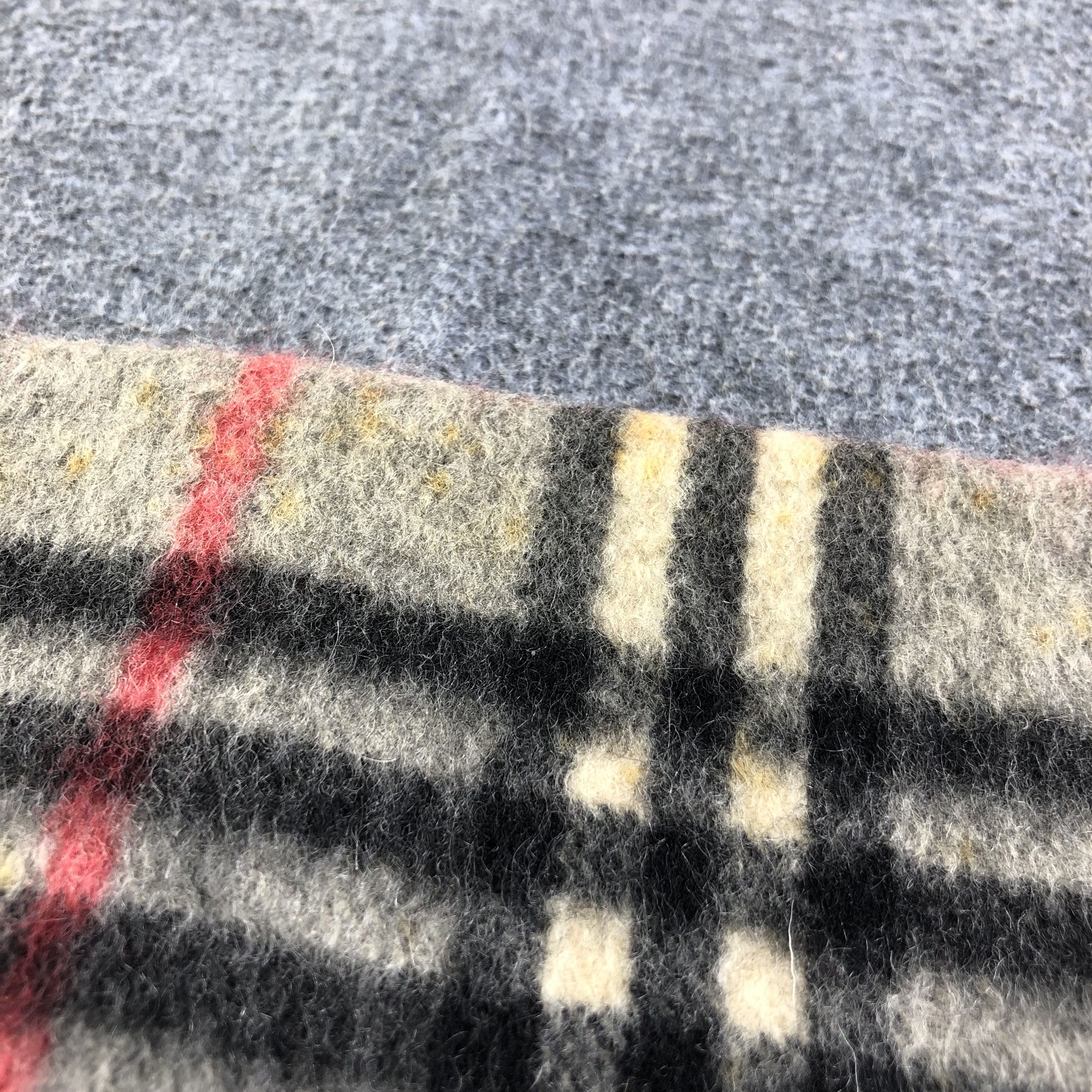 Burberry Burberrys Nova Check Grey Cashmere Scarf Muffler V1779 Size ONE SIZE - 9 Thumbnail
