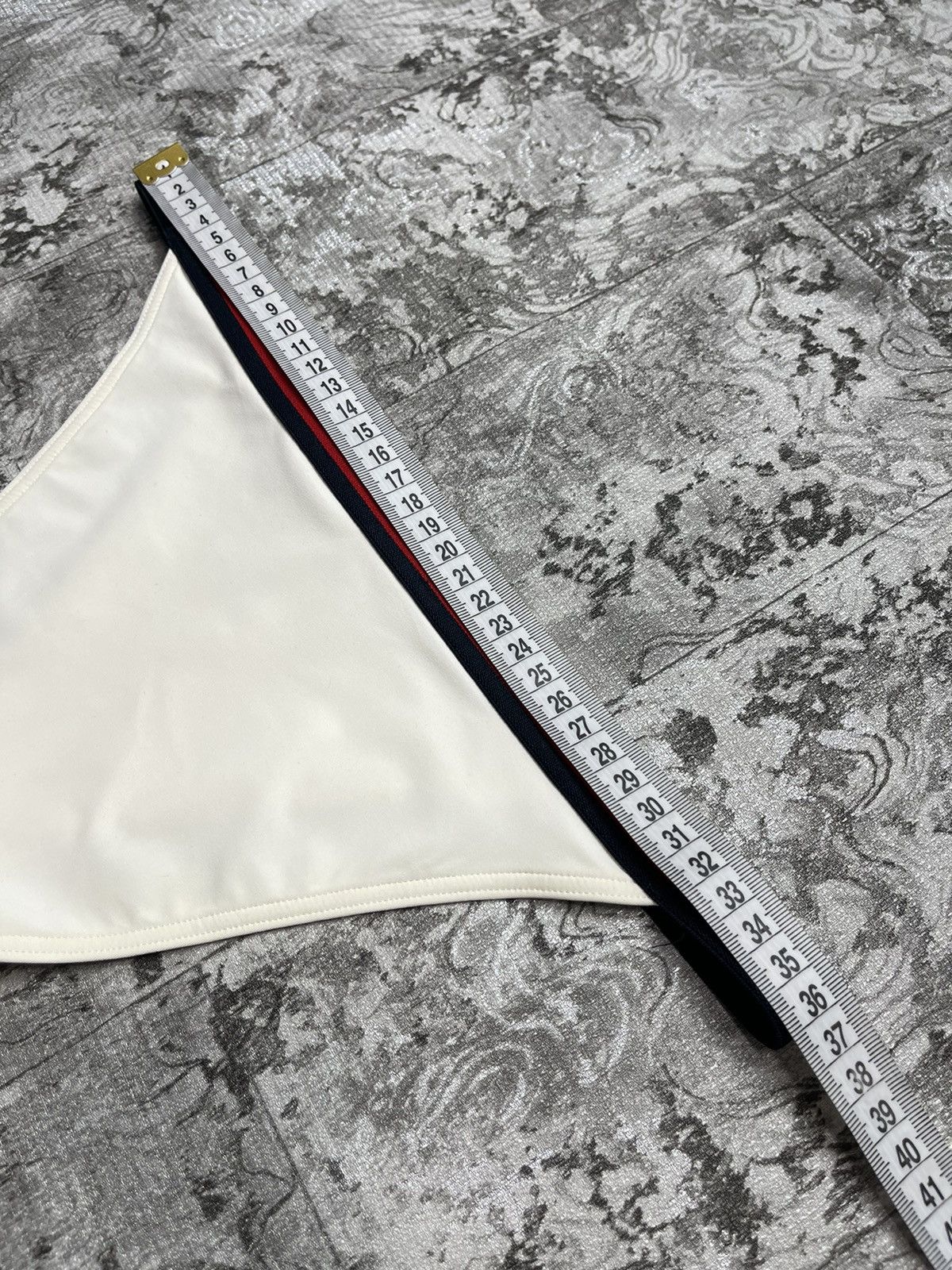 Gucci Gucci Bikini Bottom Made In Italy Size L Size 30" / US 8 / IT 44 - 11 Thumbnail