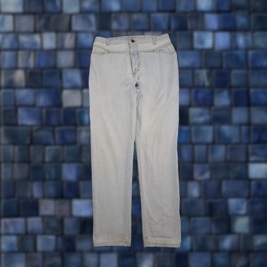 Vintage VINTAGE Girbaud 90s Light Wash High Rise Mom Jeans Size 32 Blue Denim 5-Pocket Womens Jeans Size 24" / US 00 / IT 34 - 1 Thumbnail