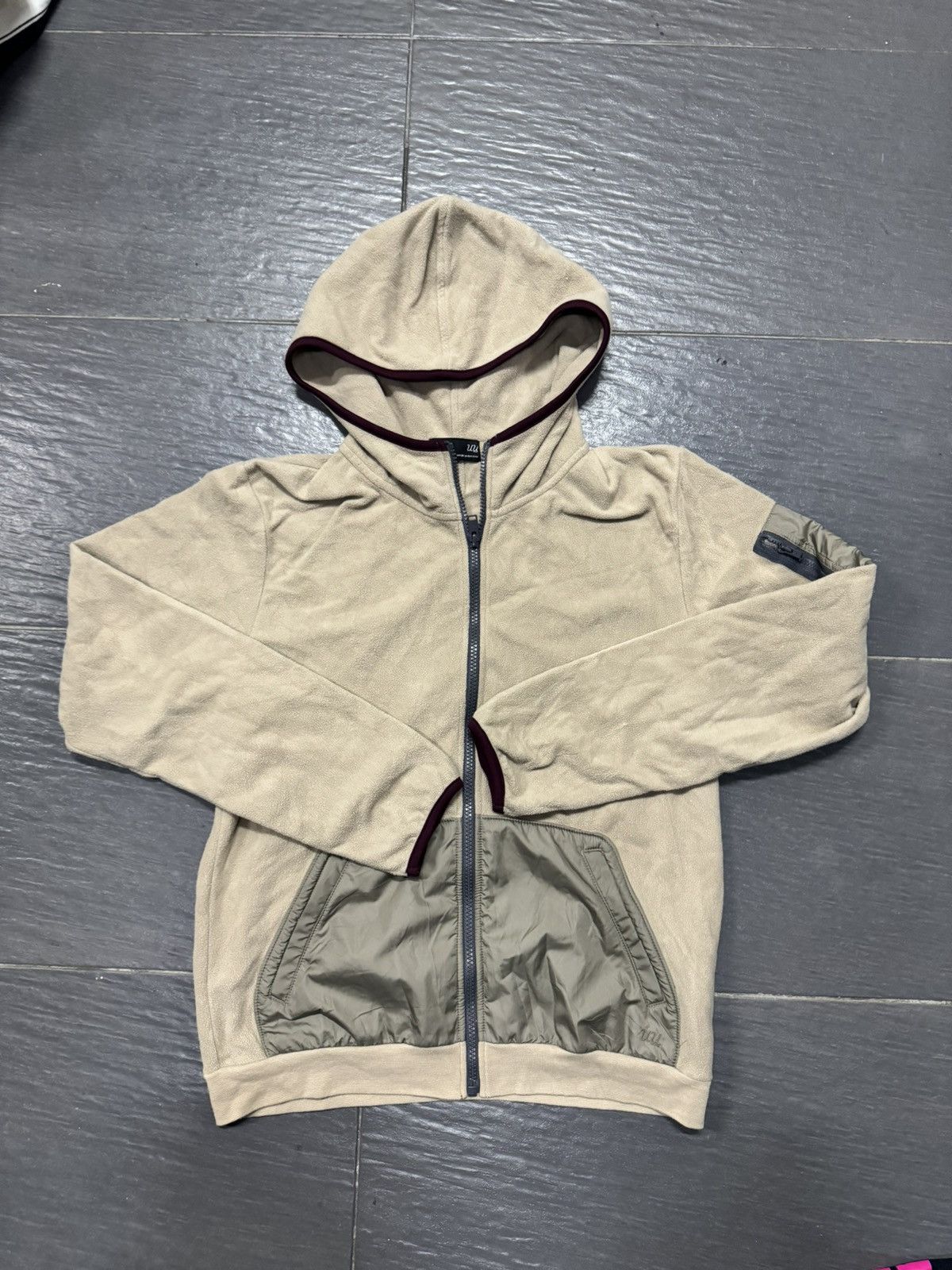UNIQLO X UNDERCOVER LIGHT FLEECE JACKET