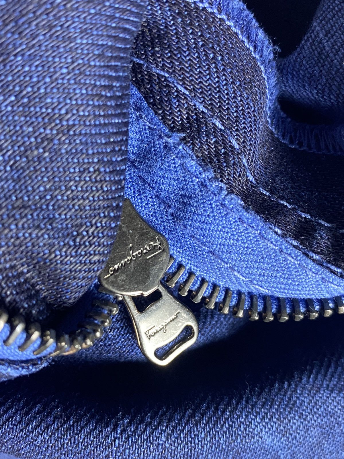 Salvatore Ferragamo Salvatore Ferragamo washed navy jeans Size US 34 / EU 50 - 6 Thumbnail