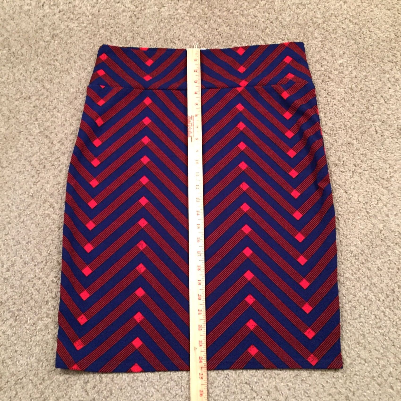 Vintage LuLaRoe Skirt XL Red Blue Geometric Knee Length Unlined Pull On Size 40" / US 18 - 4 Thumbnail