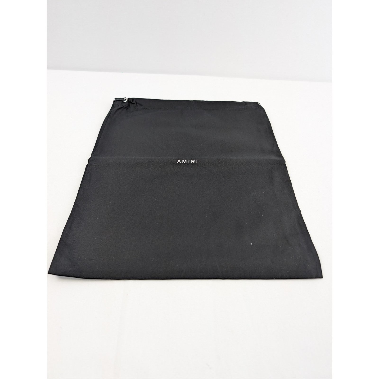 Amiri o1rshd1 Size: OS / Pack of 4 Amiri Logo Dust Bags in Black Size ONE SIZE - 4 Thumbnail