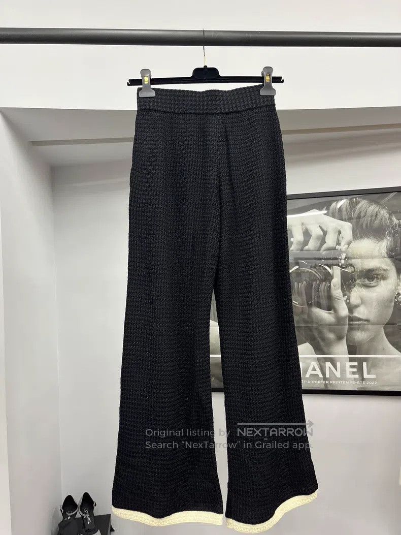Chanel Chanel 24P black and white stitching waffle casual knitted Size 42" / US 20 - 3 Thumbnail