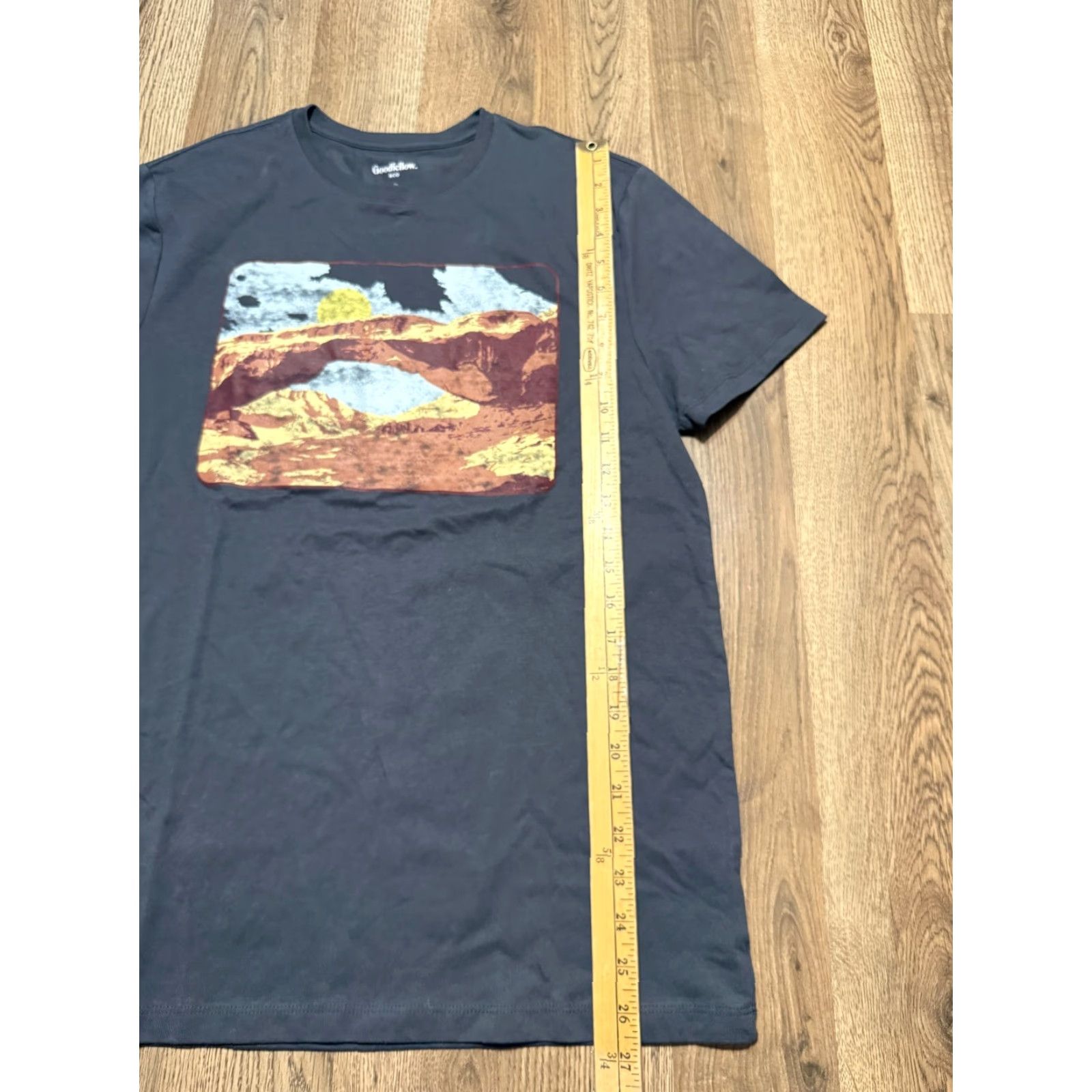 Vintage Goodfellow & Co Shirt Men Medium Black Crewneck Short Sleeve T-Shirt Vintage No (if necessary) Size US M / EU 48-50 / 2 - 6 Thumbnail