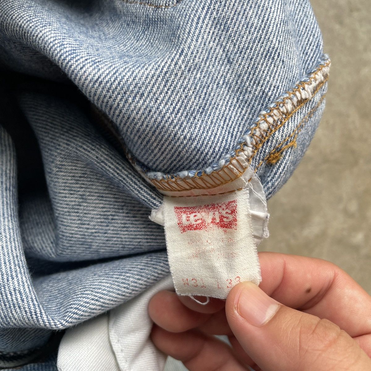 Levi's Vintage Clothing 90s Vintage Levis Rusty Faded Made In USA Jeans Denim Pants Size US 31 - 8 Thumbnail