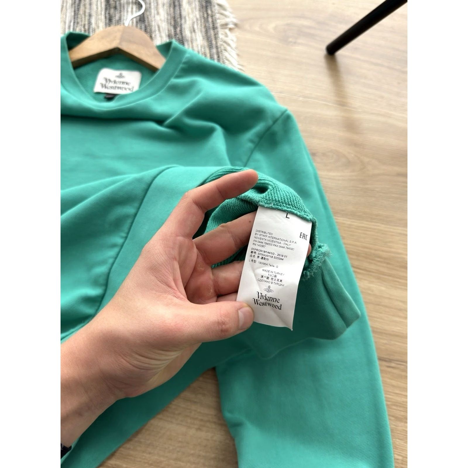 Vivienne Westwood VINTAGE Vivienne Westwood Turquoise Logo Sweatshirt Men L Crew Neck Pullover 90s Retro Designer City Italy Embroidered Accent Logo Mens Size US L / EU 52-54 / 3 - 5 Thumbnail