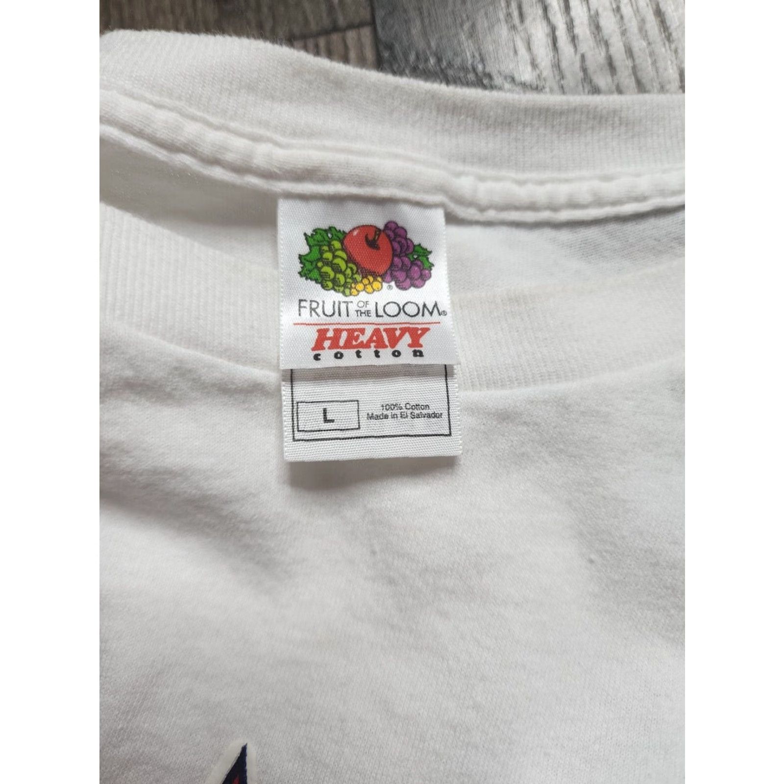 Fruit Of The Loom VINTAGE Fruit of the Loom T-Shirt Shirt Mens L Iowa City Patriotic Flag Distressed White 1990s Graphic Tee Mens Size US L / EU 52-54 / 3 - 5 Thumbnail