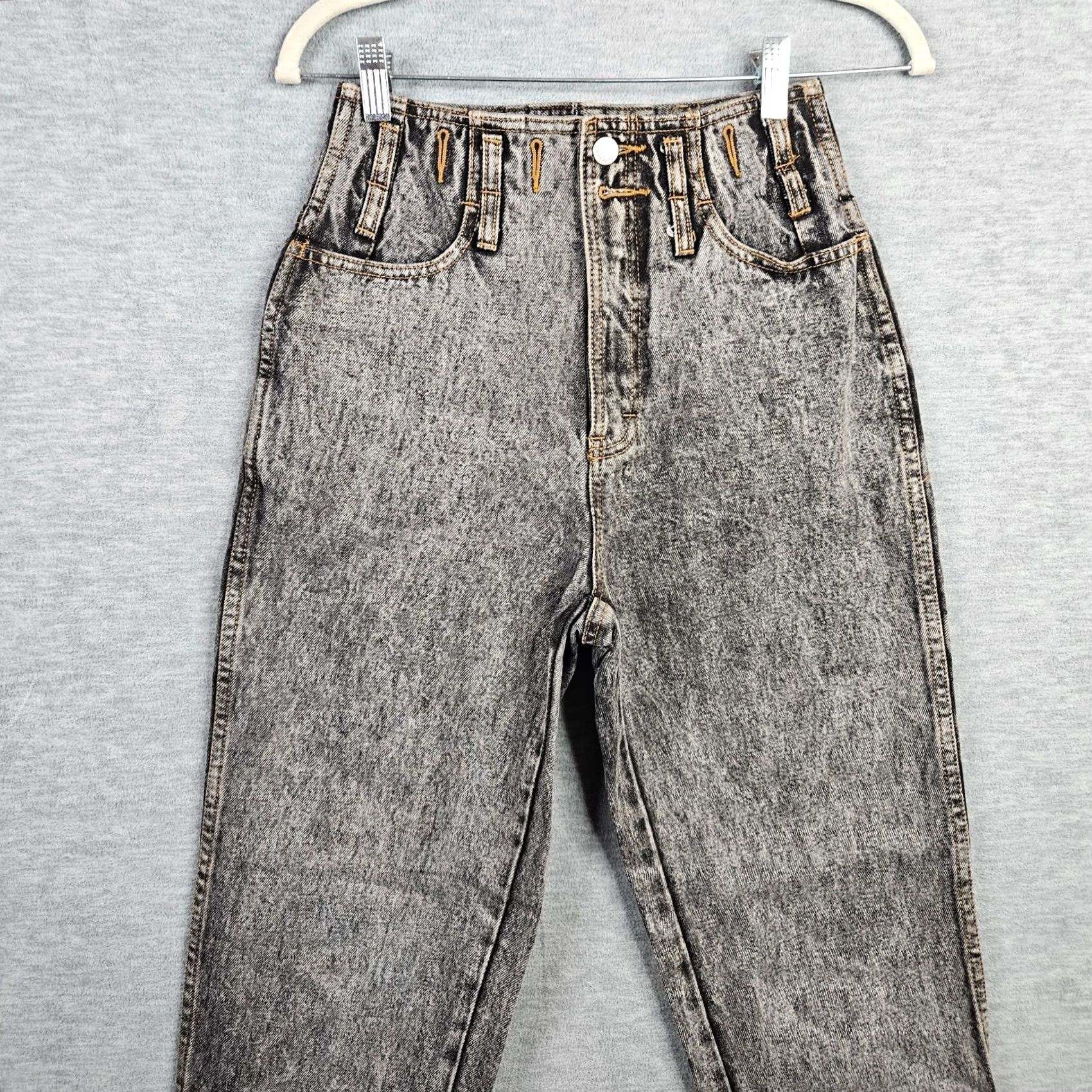 Jordache VINTAGE Jordache Womens High Rise Acid Wash Mom Jeans Size 7/8 Denim Grey Regular 100% Cotton Belted Button Jeans Mens Women Girls Size 28" / US 6 / IT 42 - 6 Thumbnail