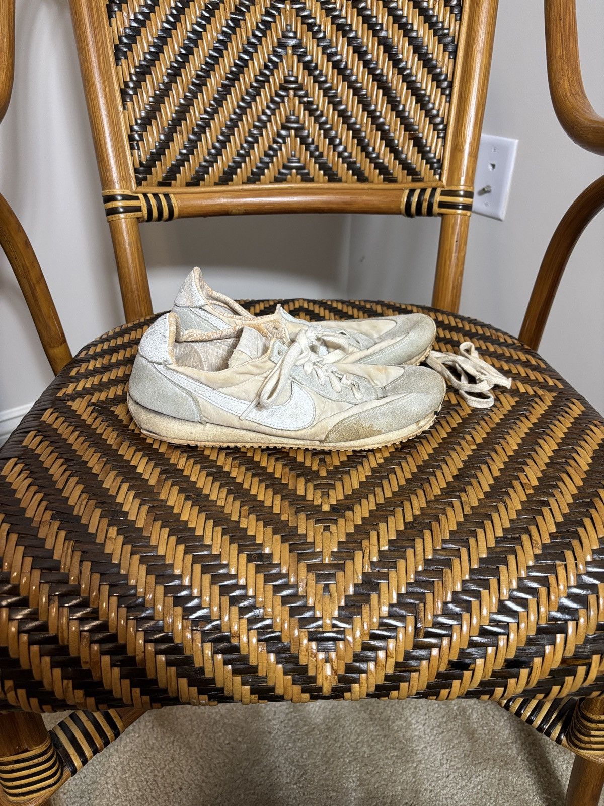 Nike Vintage 80s Nike Sneakers Size 7.5 Size US 7.5 / IT 37.5 - 1 Thumbnail