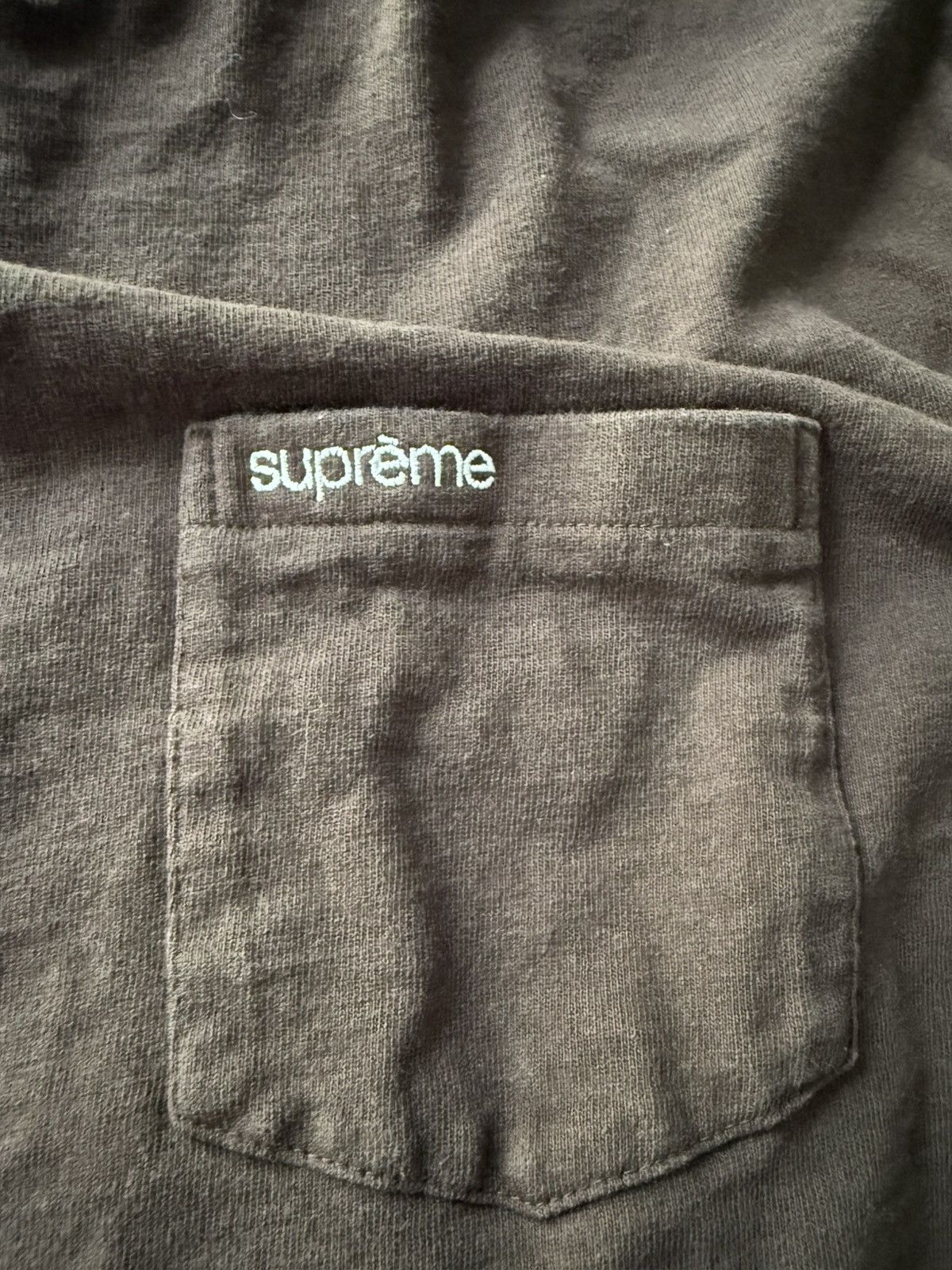 Supreme Supreme Pocket T Shirt FW25 Size US L / EU 52-54 / 3 - 2 Thumbnail