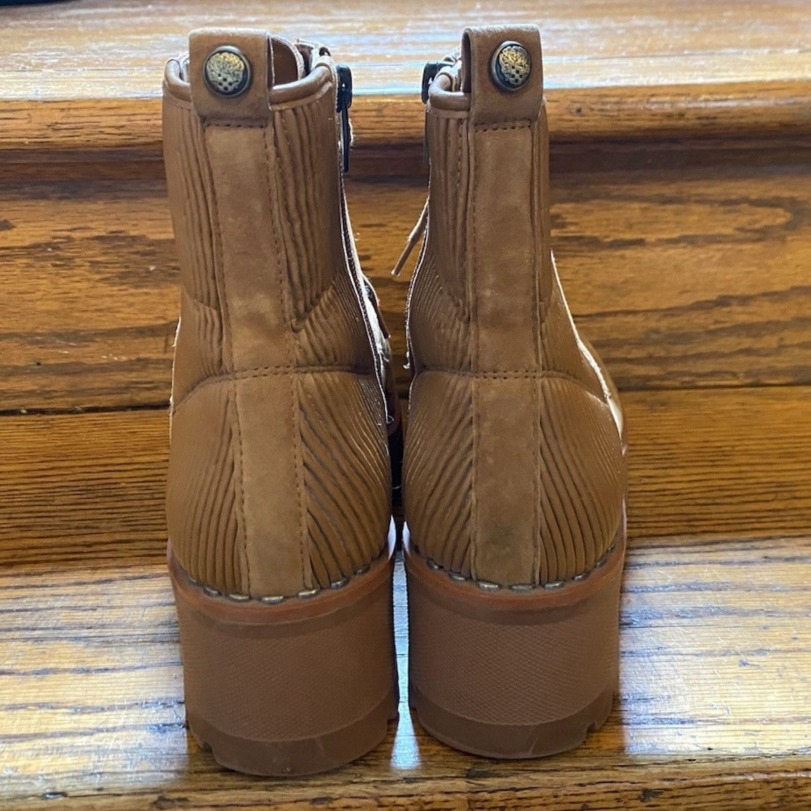Vince Camuto Vince Camuto Movelly Tawny Birch Combat Boot Women's 8M Size US 8 / IT 38 - 5 Thumbnail