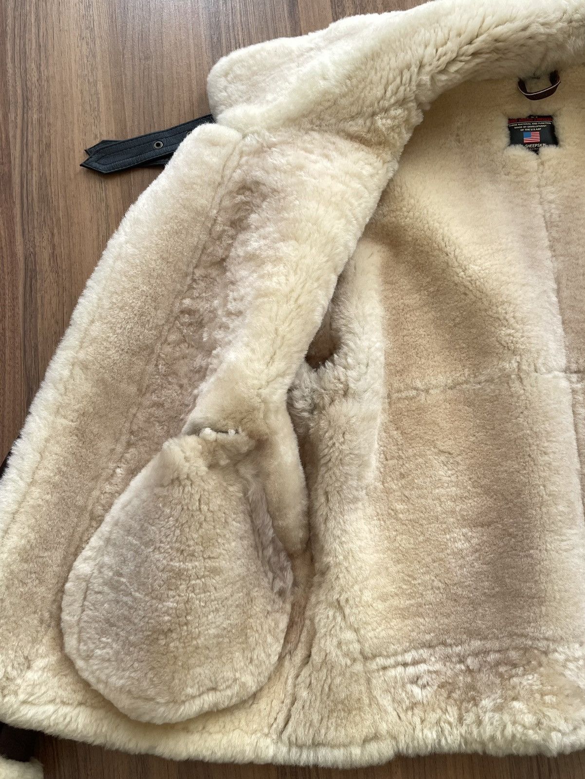 Schott Wind Armour B-3 US Sheepskin Bomber Flight Jacket Size US M / EU 48-50 / 2 - 12 Thumbnail