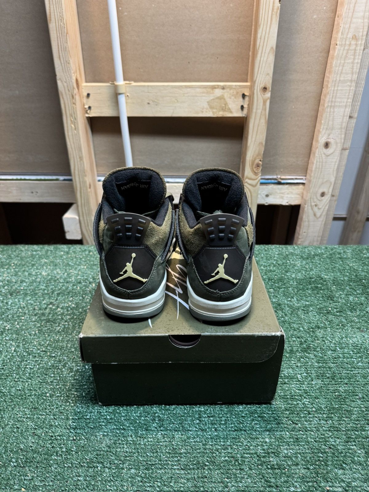 Jordan Brand Jordan Retro 4 Olive Green Size 9 Size US 9 / EU 42 - 9 Thumbnail