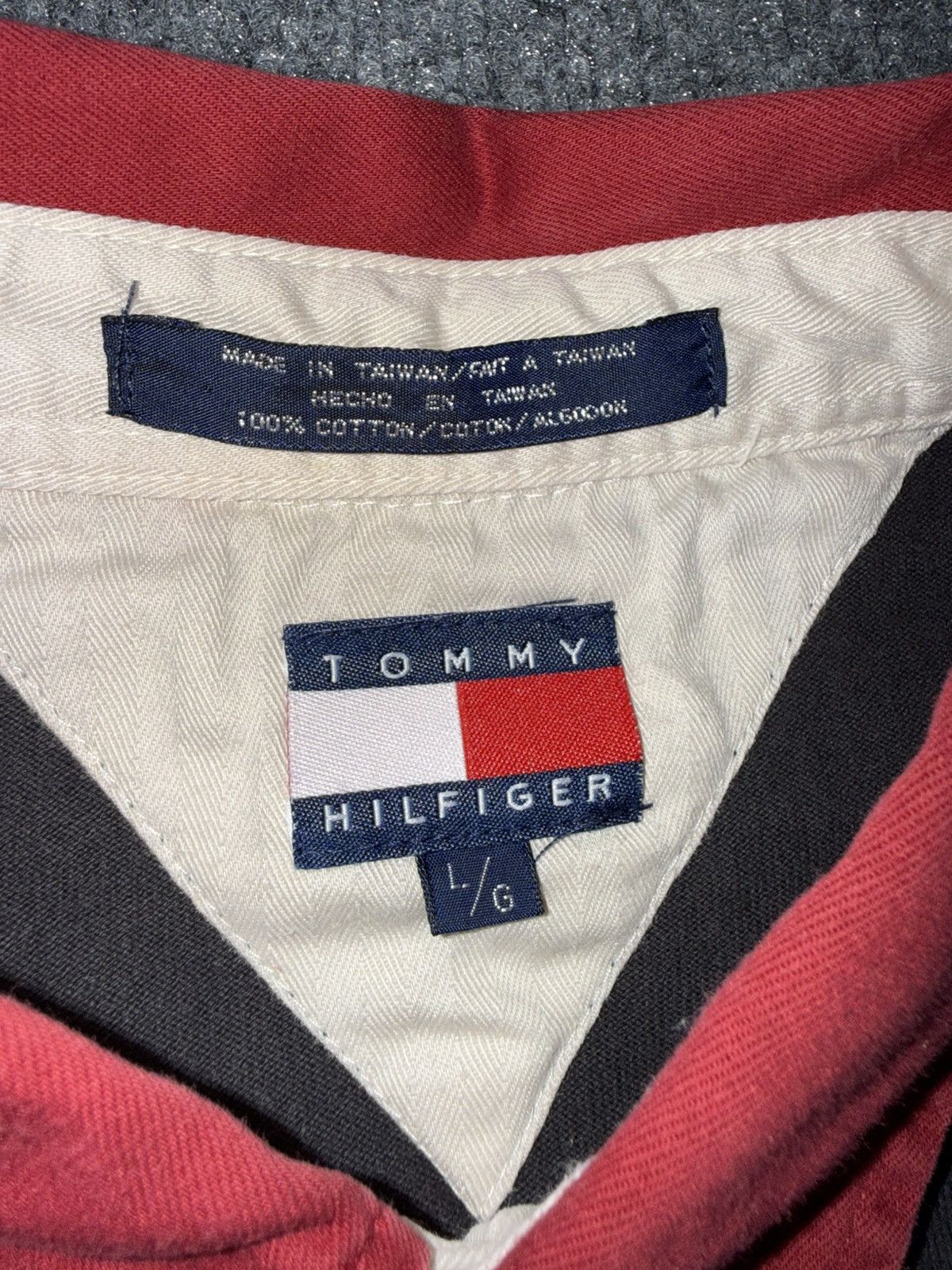 Tommy Hilfiger Vintage Tommy Hilfiger Checkered Rugby Distressed L Size US L / EU 52-54 / 3 - 7 Thumbnail