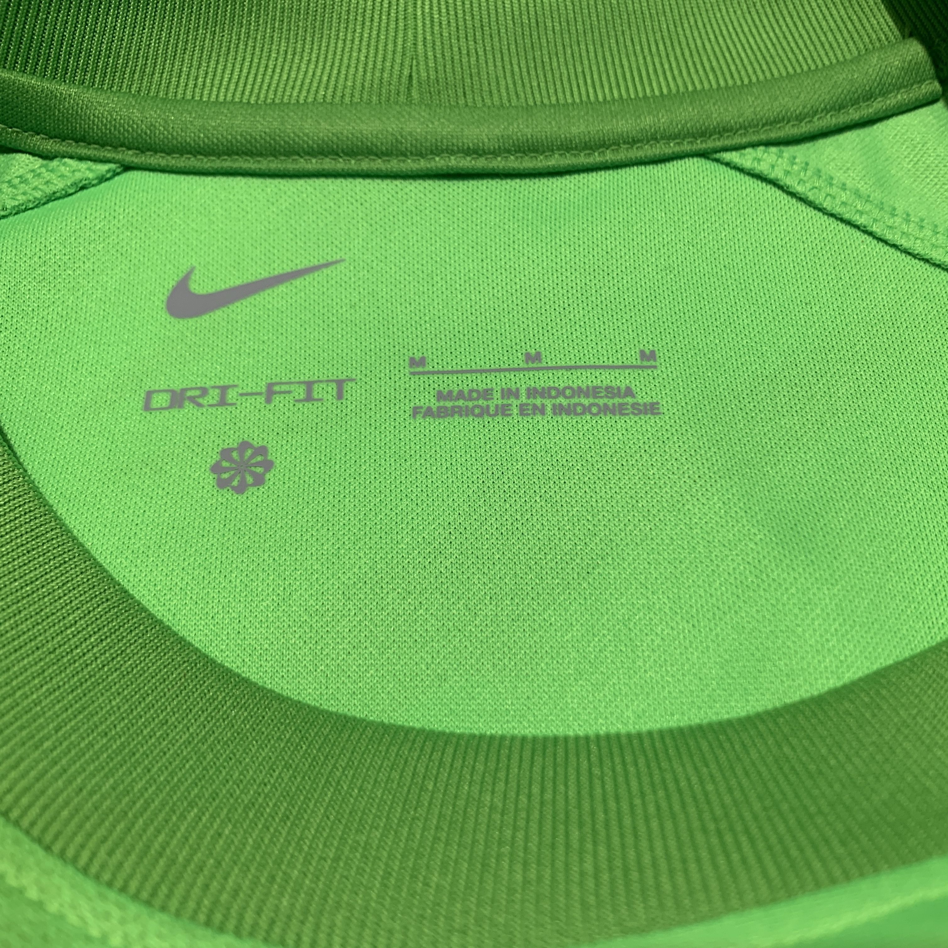 Nike Galatasaray Goalkeeper jersey 2022/23 DM1691-398 SIZE M Size US M / EU 48-50 / 2 - 3 Thumbnail