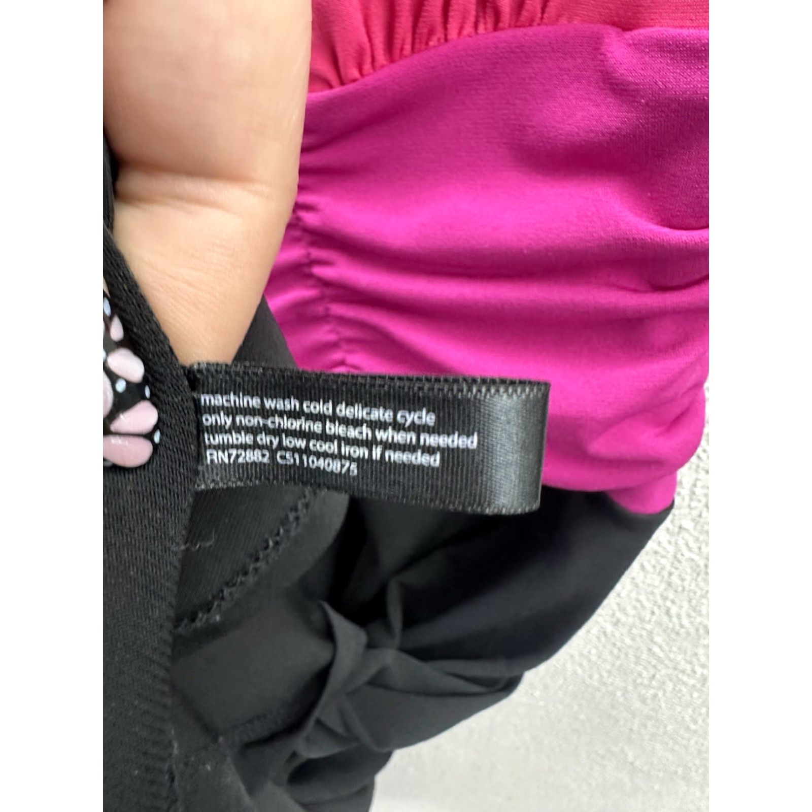 Vintage Fashion Bug Womens Dress Sleeveless Pink Black Size Small Knee Length V-Neck Style Fit & Flare Casual Party/Cocktail Dress Womens Size S / US 4 / IT 40 - 5 Thumbnail