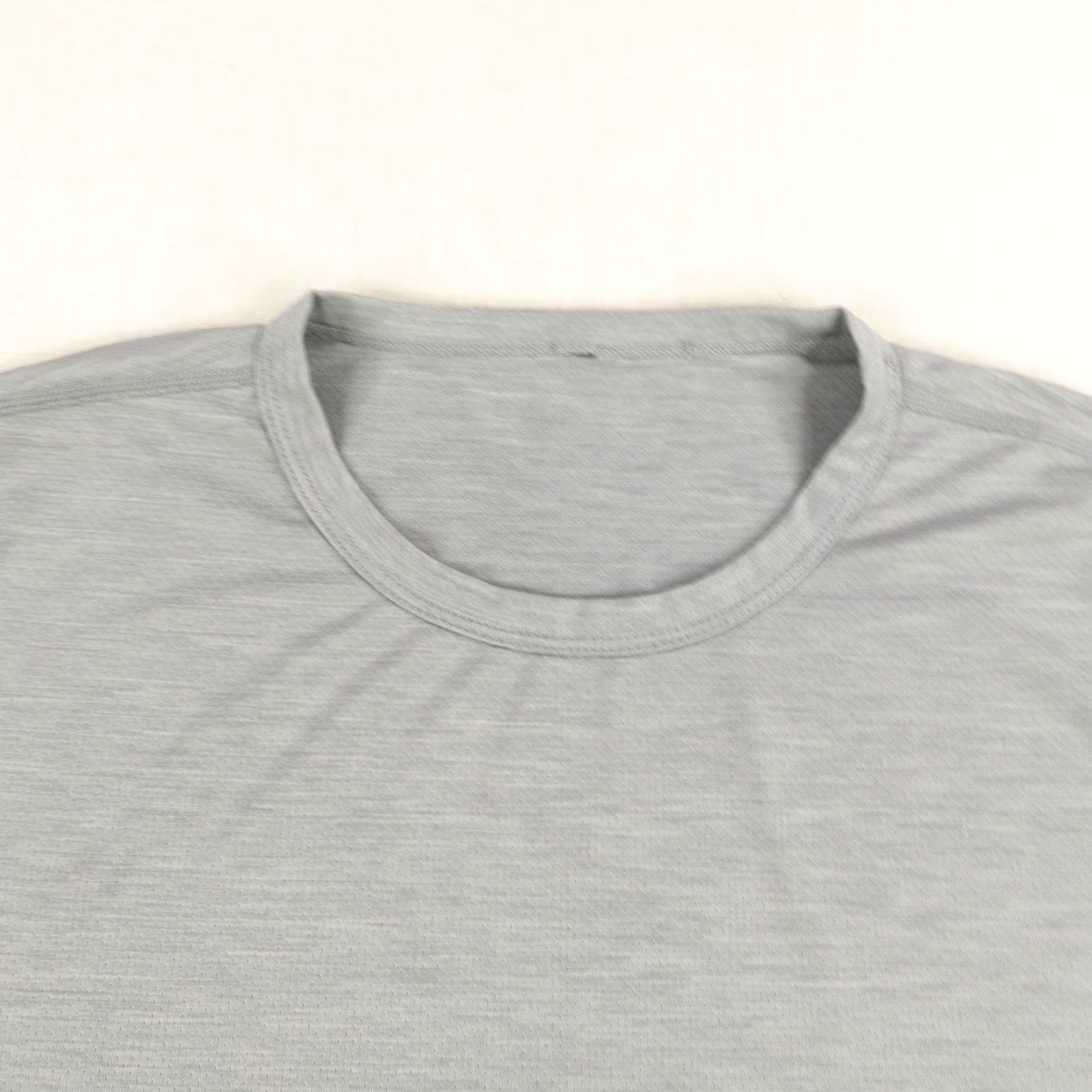 Vuori Vuori Shirt Mens Large Gray Zephyr Tee Performance Athletic Workout Gym Fitness Size US L / EU 52-54 / 3 - 2 Thumbnail